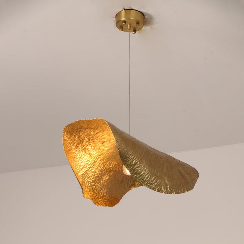 Hammered Pendant Light Model A L 17.7″ x W 11″ x H 7.1″ / L 45cm x W 28cm x H 18cm / Polished brass Pendant light