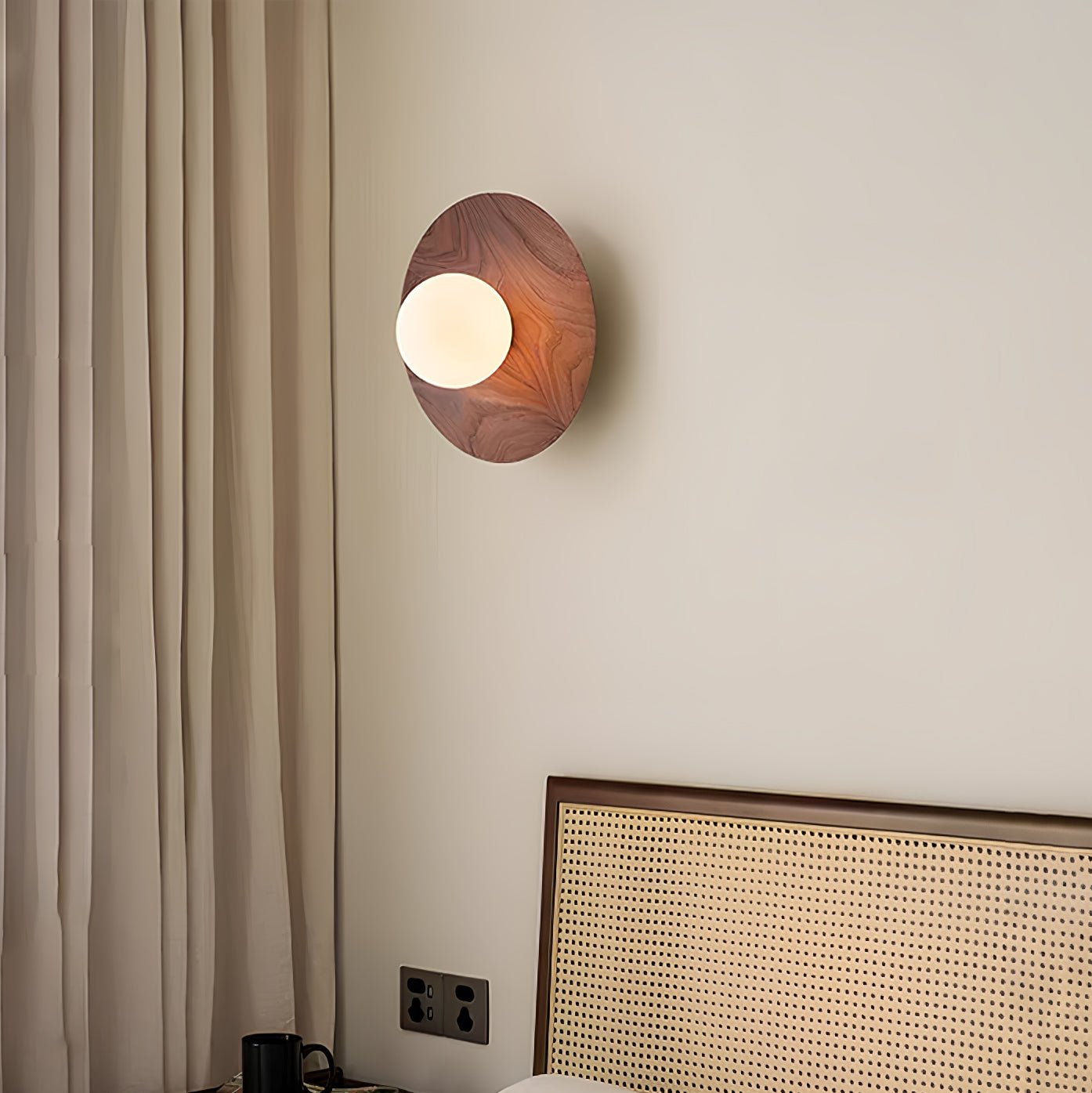 Harmonia Wooden Wall Light Wall lamp