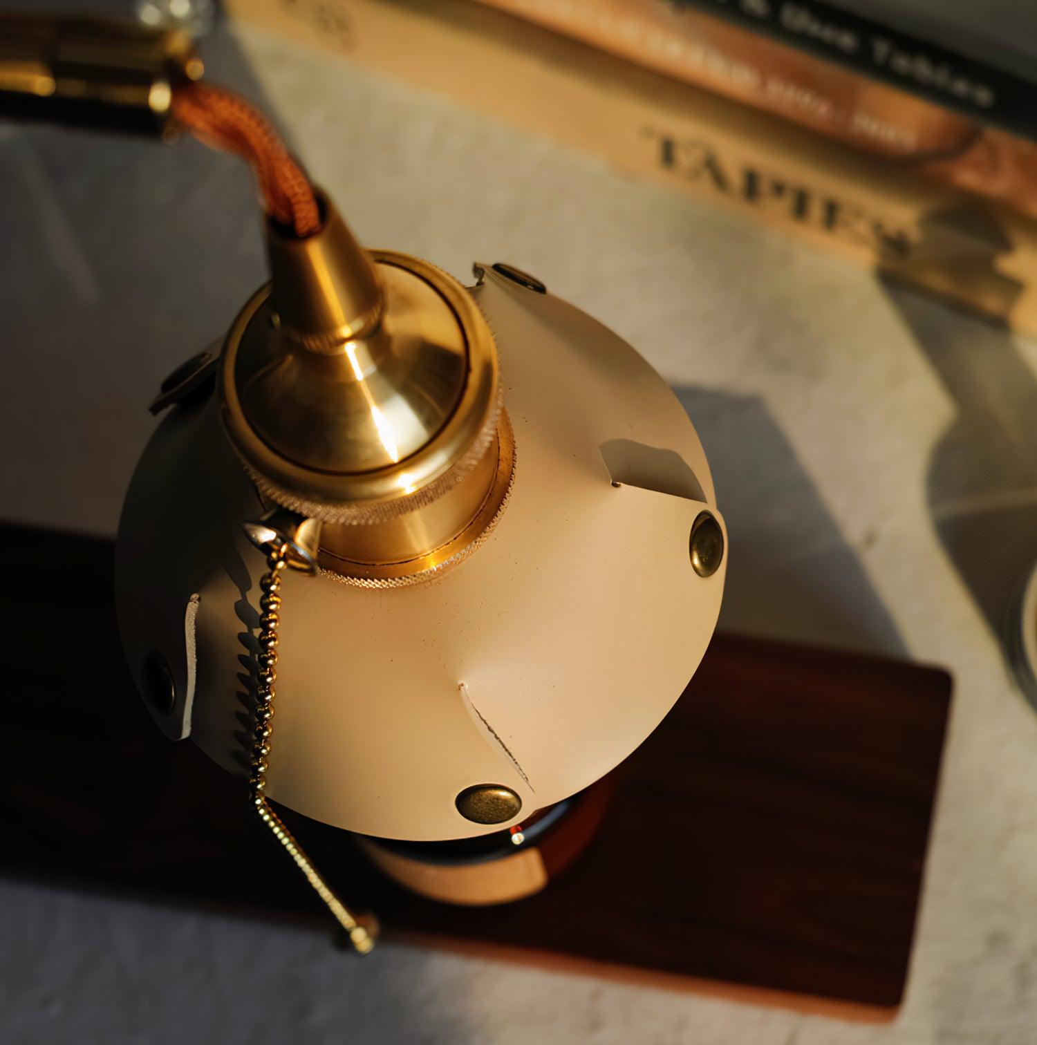 Harnik Retro Table Lamp Table lamp