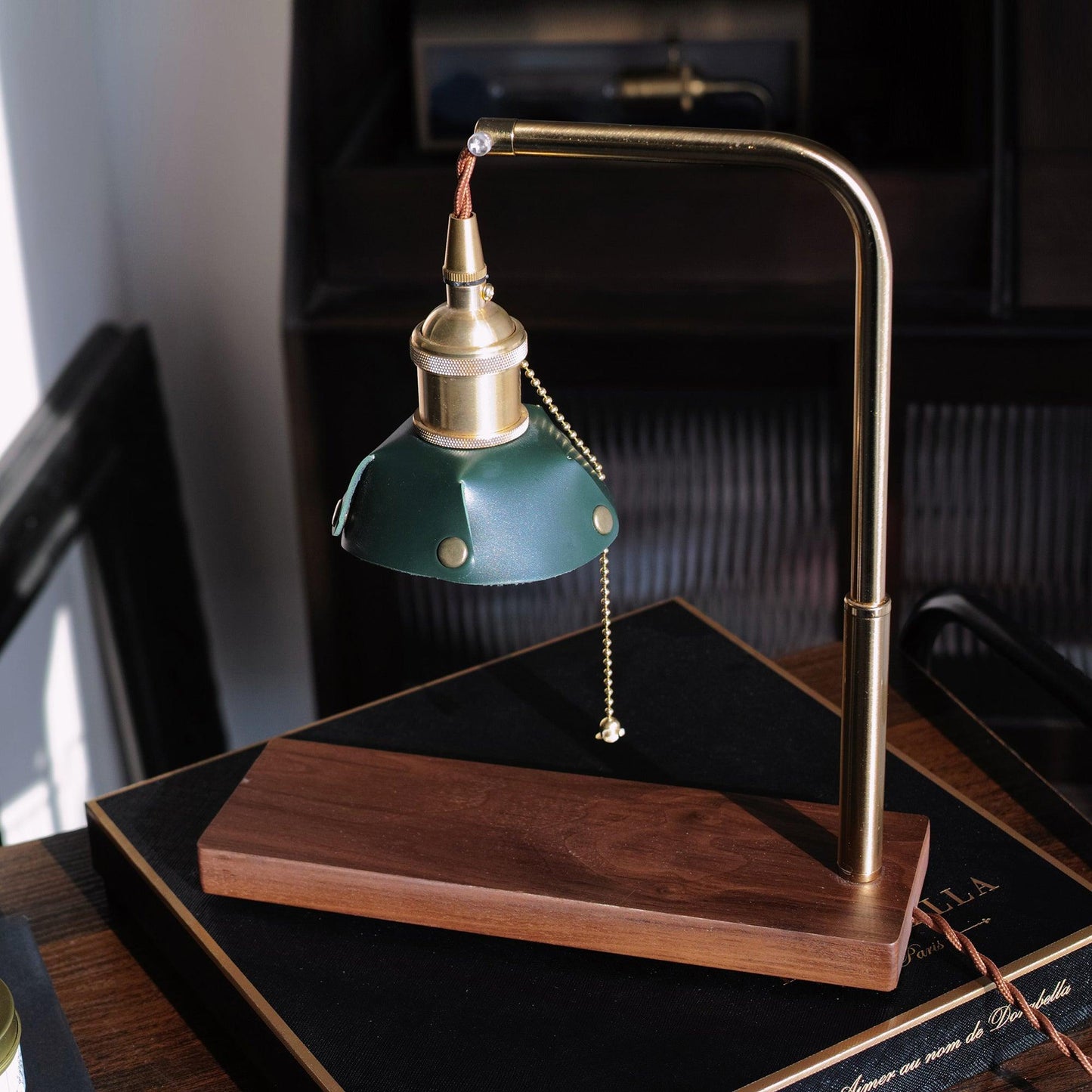 Harnik Retro Table Lamp L 9.8″ x W 7.1″ x H 12.6″ / L 25cm x W 18cm x H 32cm / Dark Green / US Plug Table lamp