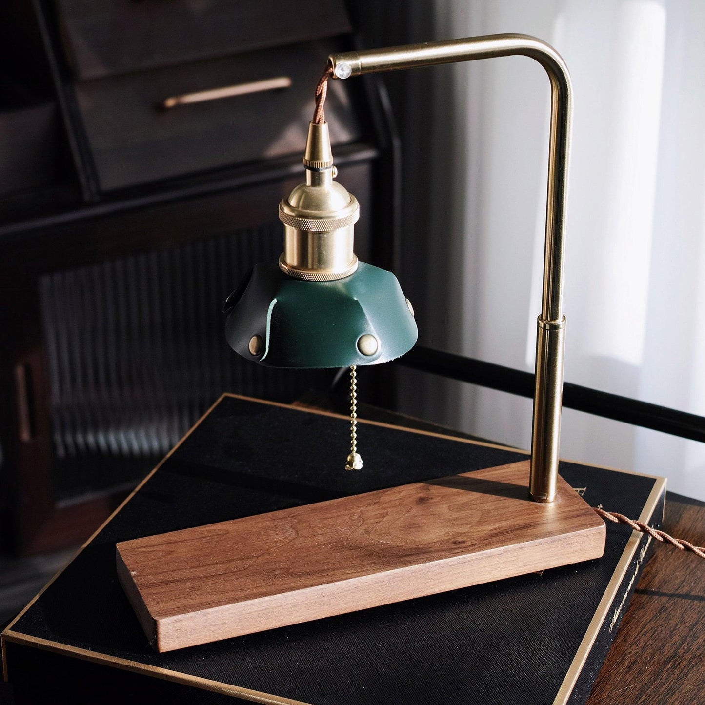 Harnik Retro Table Lamp Table lamp