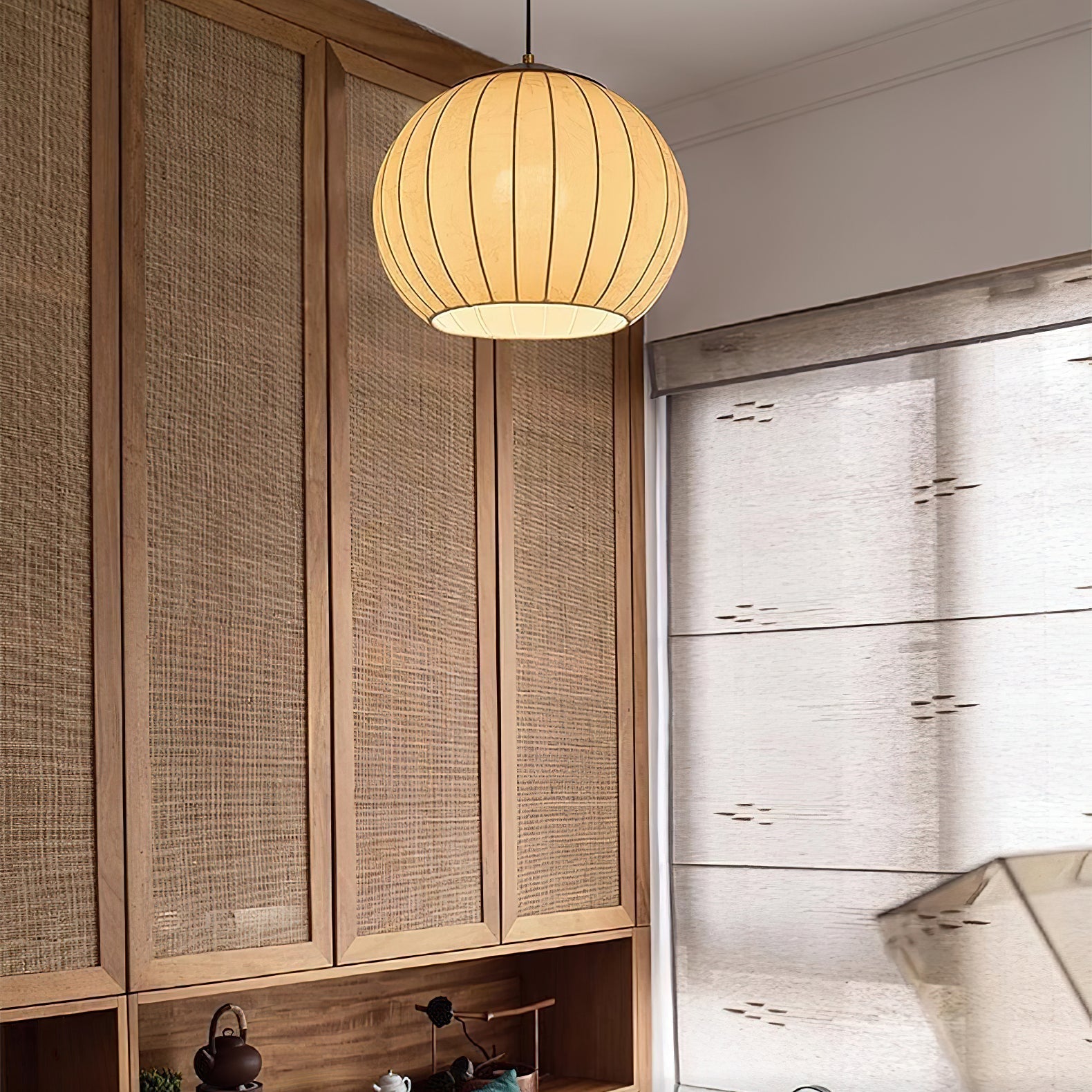 Heritage Lantern Pendant Lamp ? 15.7″ x H 13.4″ / White & Gold Pendant light