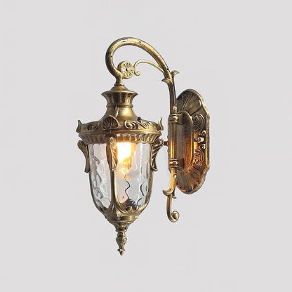 Heritage Outdoor Wall Lamp L 9.1” x W 6.3” x H 16.9” / Brass / Single Wall lamp