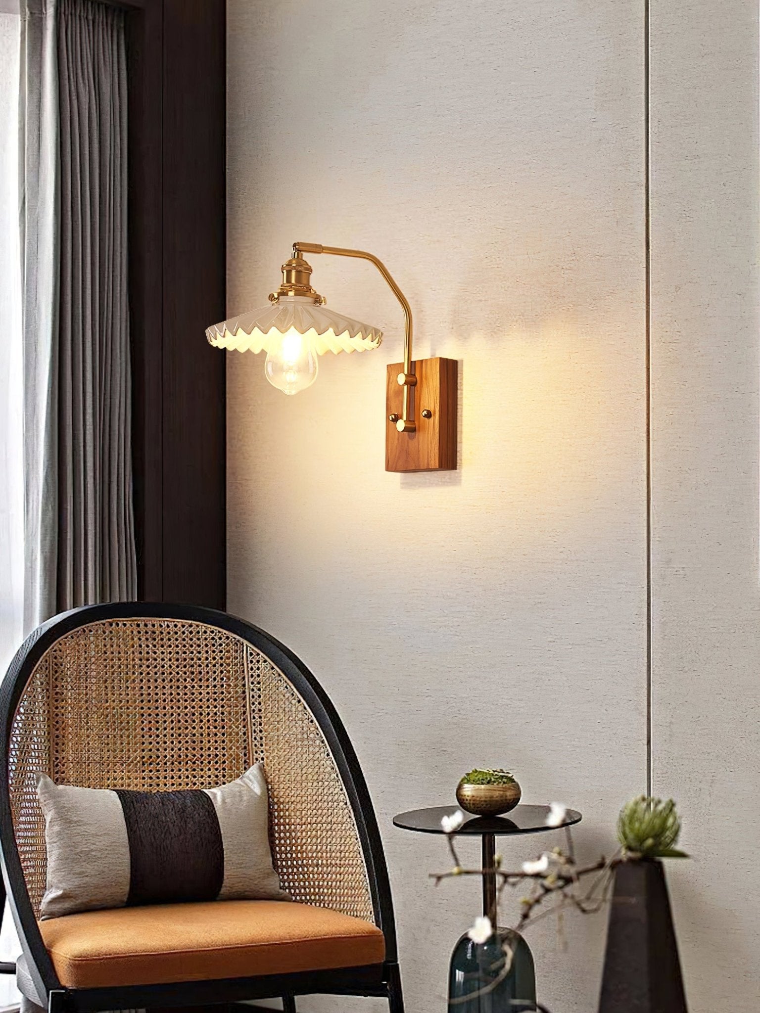 Heritage Walnut Wall Lamp Wall lamp