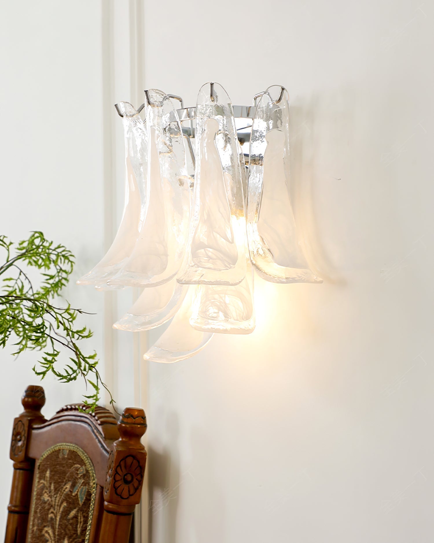Horseshoe Wall Lamp ? 15.4″ x H 13″ / Chrome & White Wall lamp