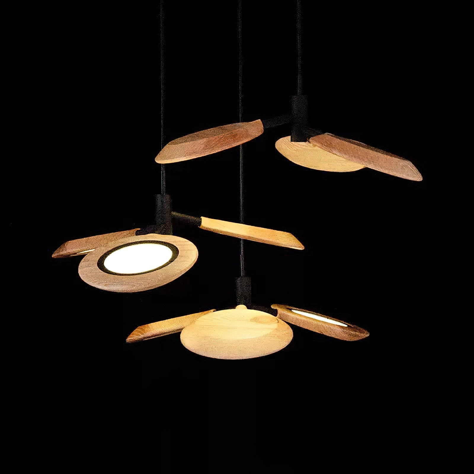 Hotaru Chandelier Chandelier