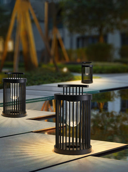 Hurricane Ruhlmann Outdoor Light Dia 11.8″ x H 20.5″ / Dia 30cm x H 52cm / Black / Solar power storage Table lamp