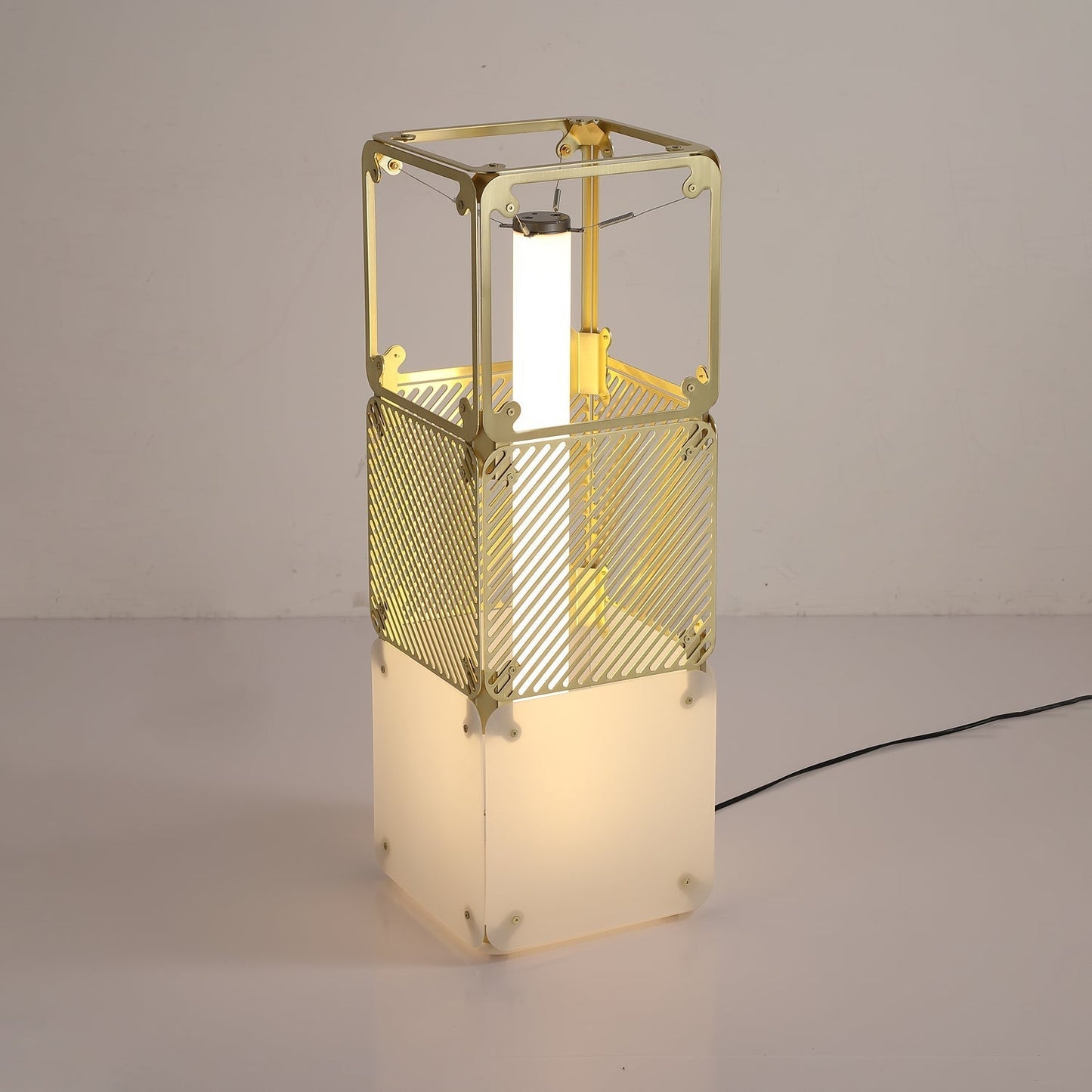 Hyperqube Floor Lamp Floor lamp