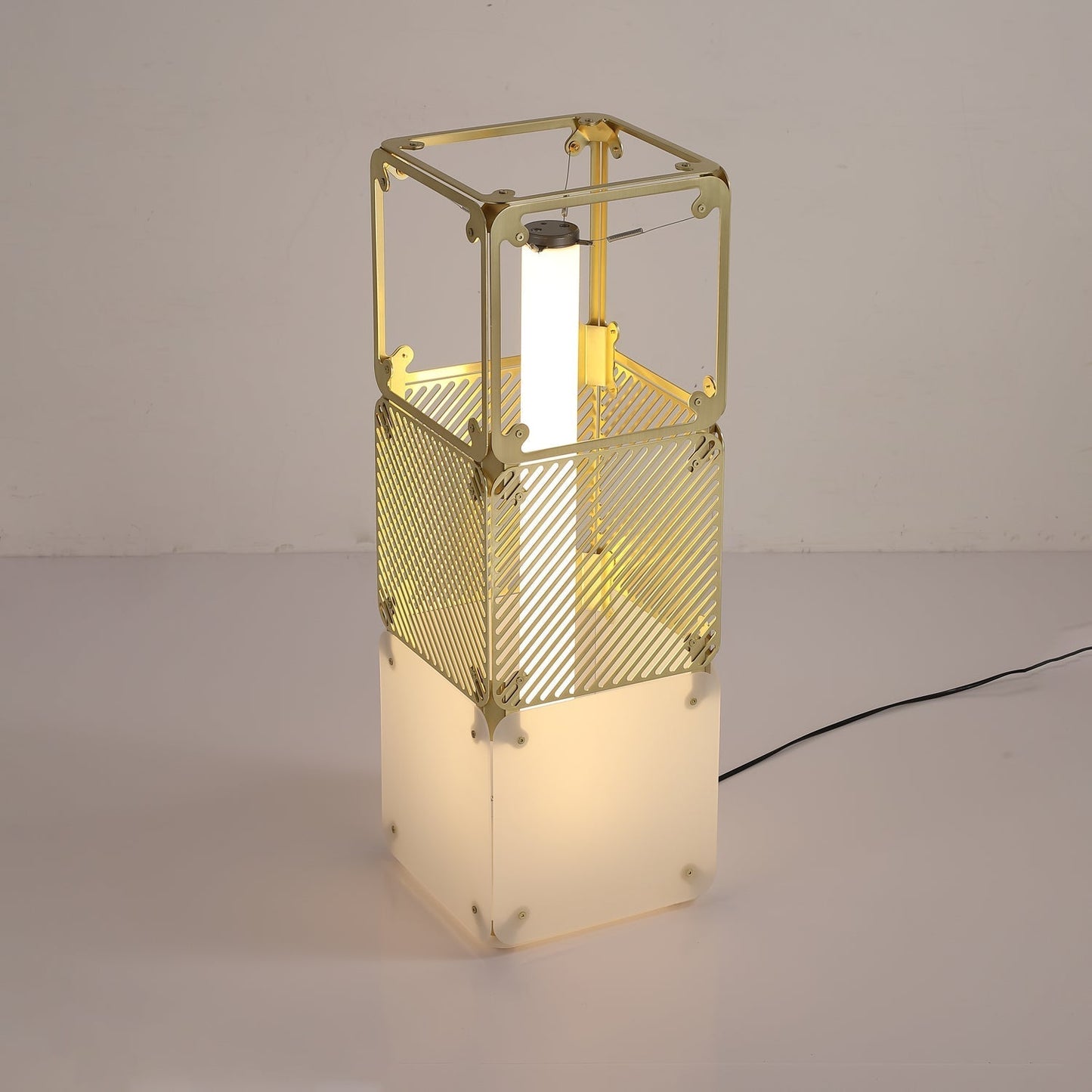 Hyperqube Floor Lamp Floor lamp