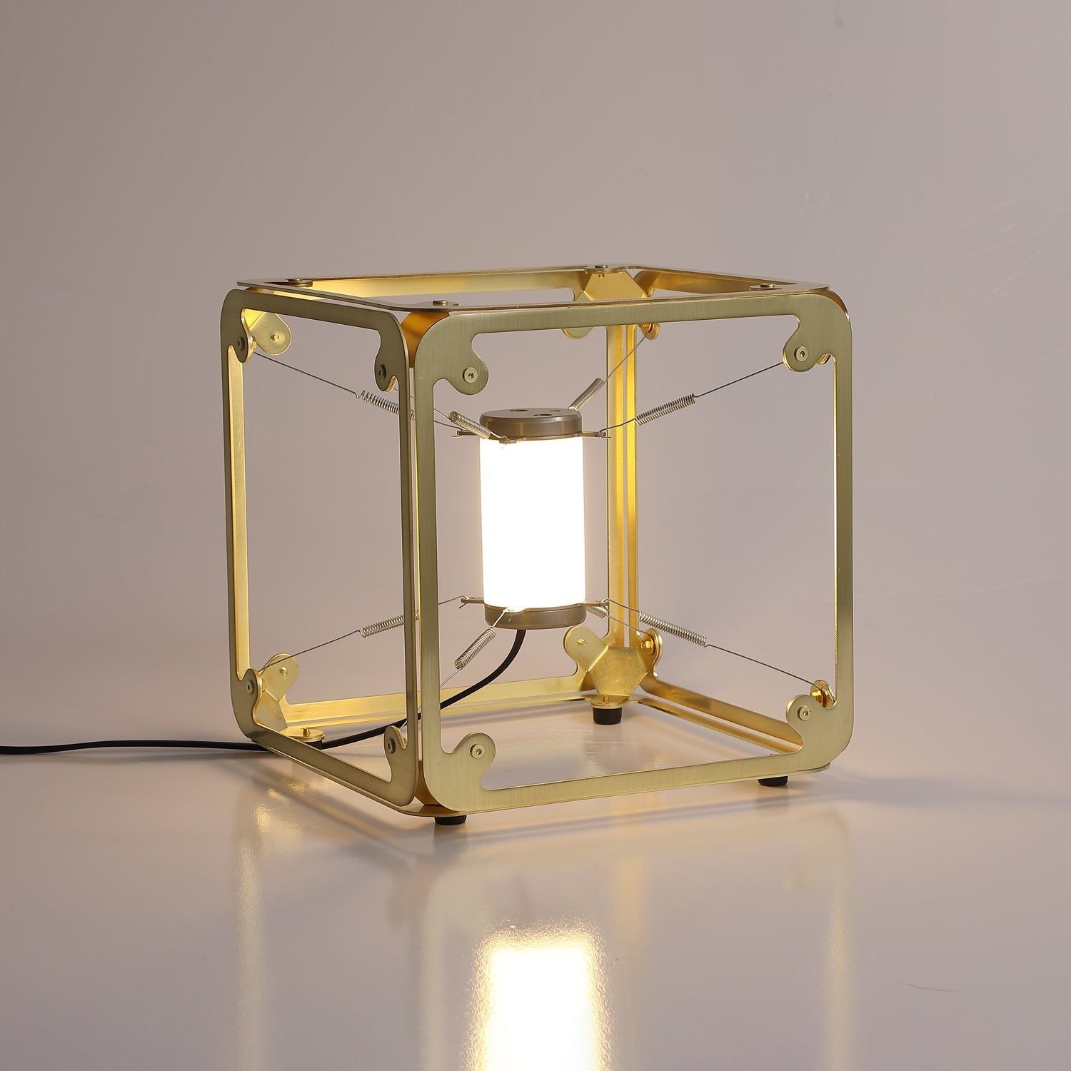 Hyperqube Table Lamp Table lamp