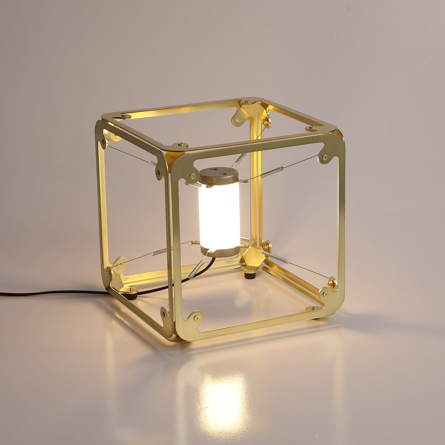 Hyperqube Table Lamp Table lamp