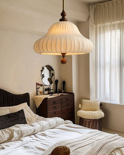 Isabella Bloom Pendant Light ? 19.7″ x H 17.7″ / Gold & White Pendant light