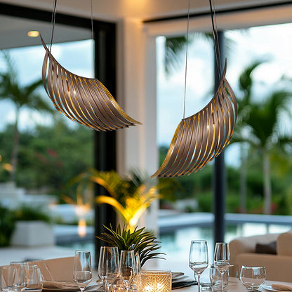 Palmera Curved Leaf Pendant