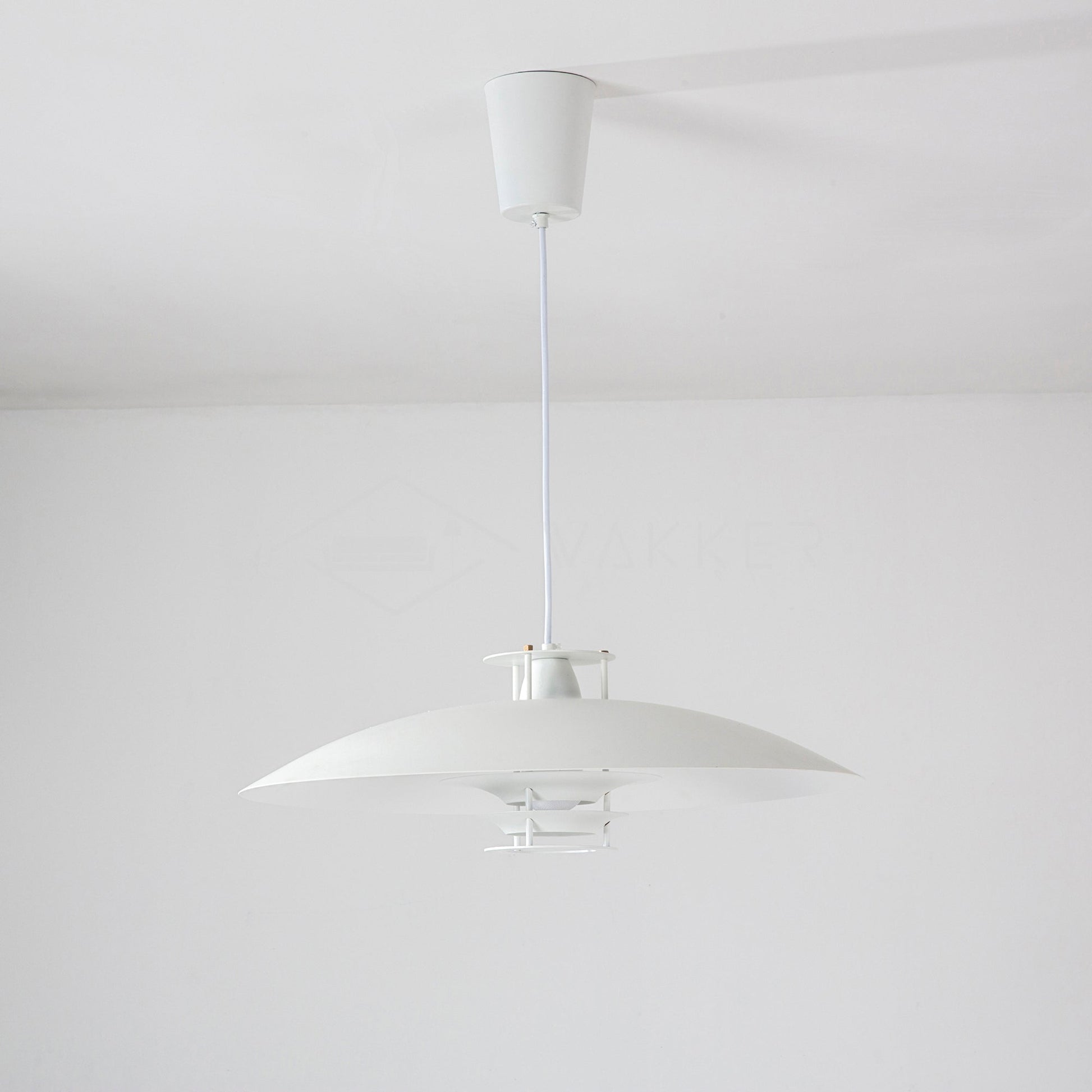 JL 341 Pendant Light ? 17.7″ x H 6.3″ / Dia 45cm x H 16cm / White Pendant light