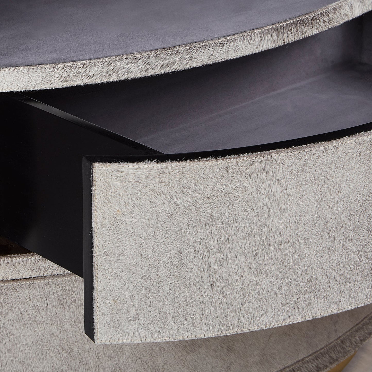 Villa & House Julius 2-Drawer Side Table