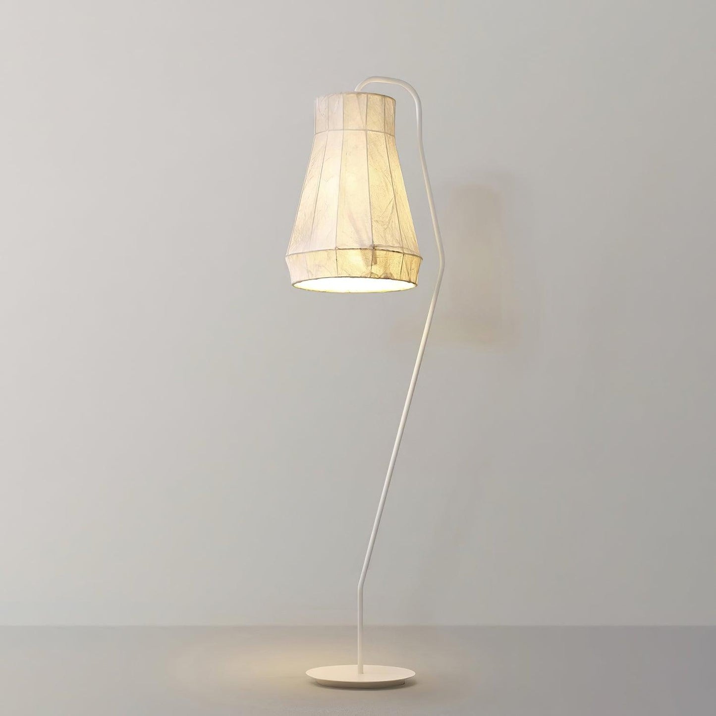 Karman Floor Lamp L 13.7″ x H 66.1″ / L 35cm x H 168m / White / US plug Floor lamp