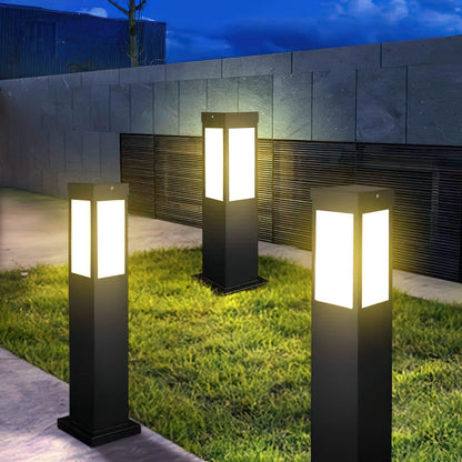 Kuzco Bollard Outdoor Light Dia 5.5″ x H 23.6″ / Dia 14cm x H 60cm / Black / Warm Light Outdoor Lighting