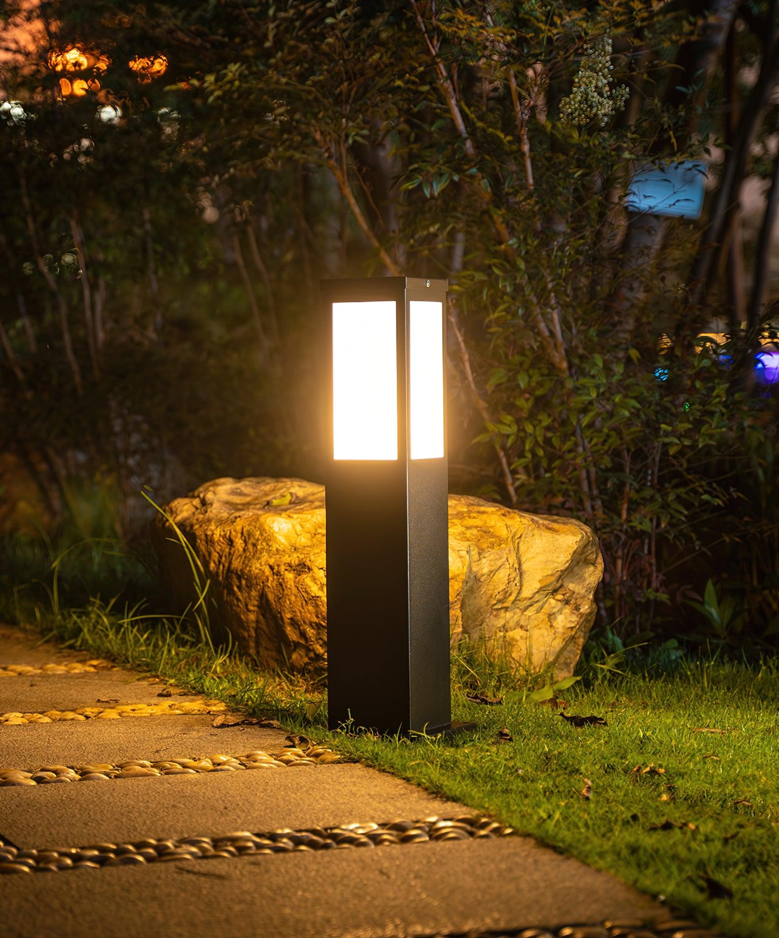 Kuzco Bollard Outdoor Light Dia 5.5″ x H 23.6″ / Dia 14cm x H 60cm / Black / Warm Light Outdoor Lighting