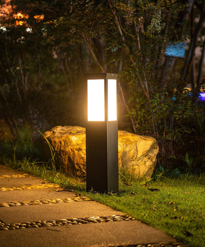 Kuzco Bollard Outdoor Light Dia 5.5″ x H 23.6″ / Dia 14cm x H 60cm / Black / Warm Light Outdoor Lighting