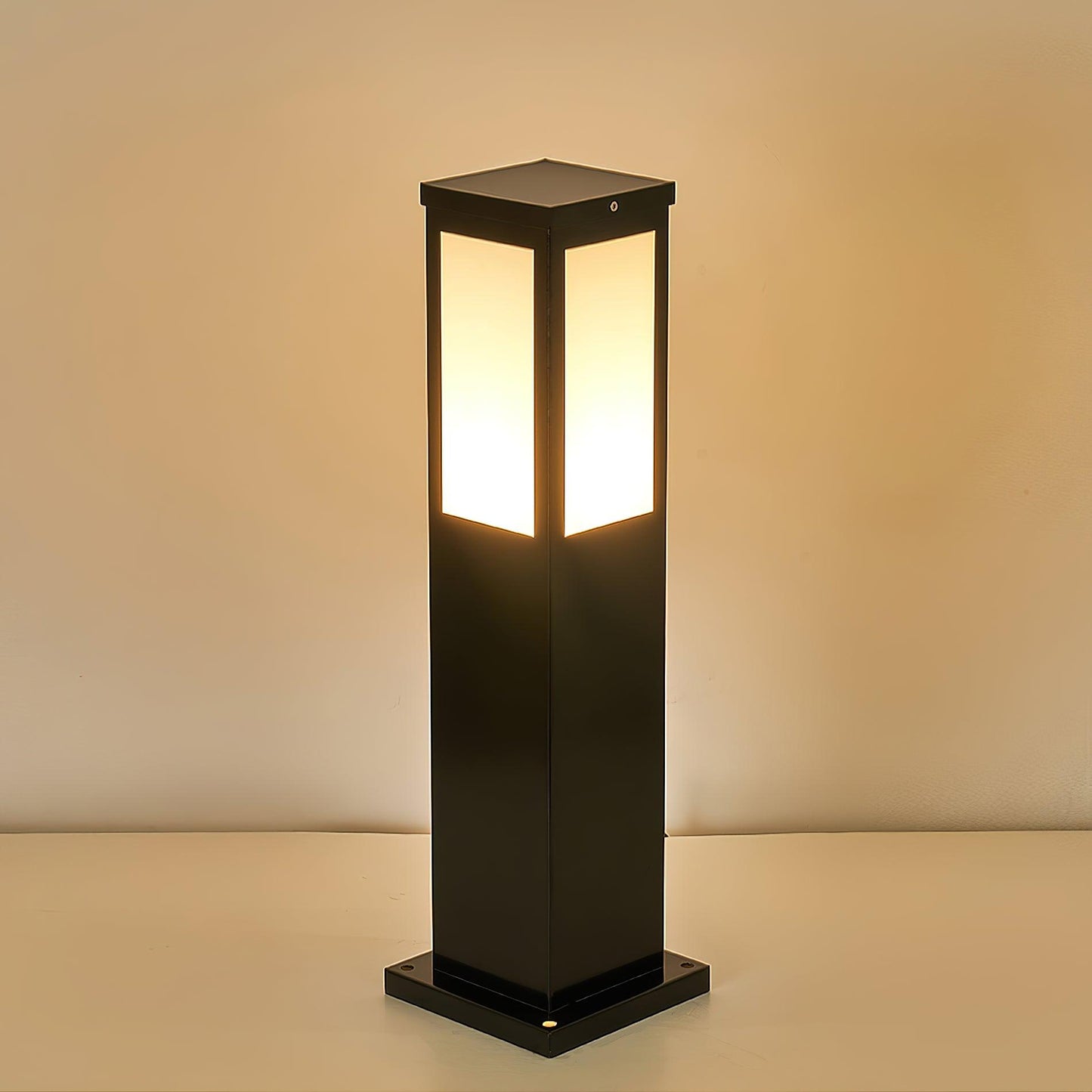 Kuzco Bollard Outdoor Light Dia 5.5″ x H 23.6″ / Dia 14cm x H 60cm / Black / Warm Light Outdoor Lighting