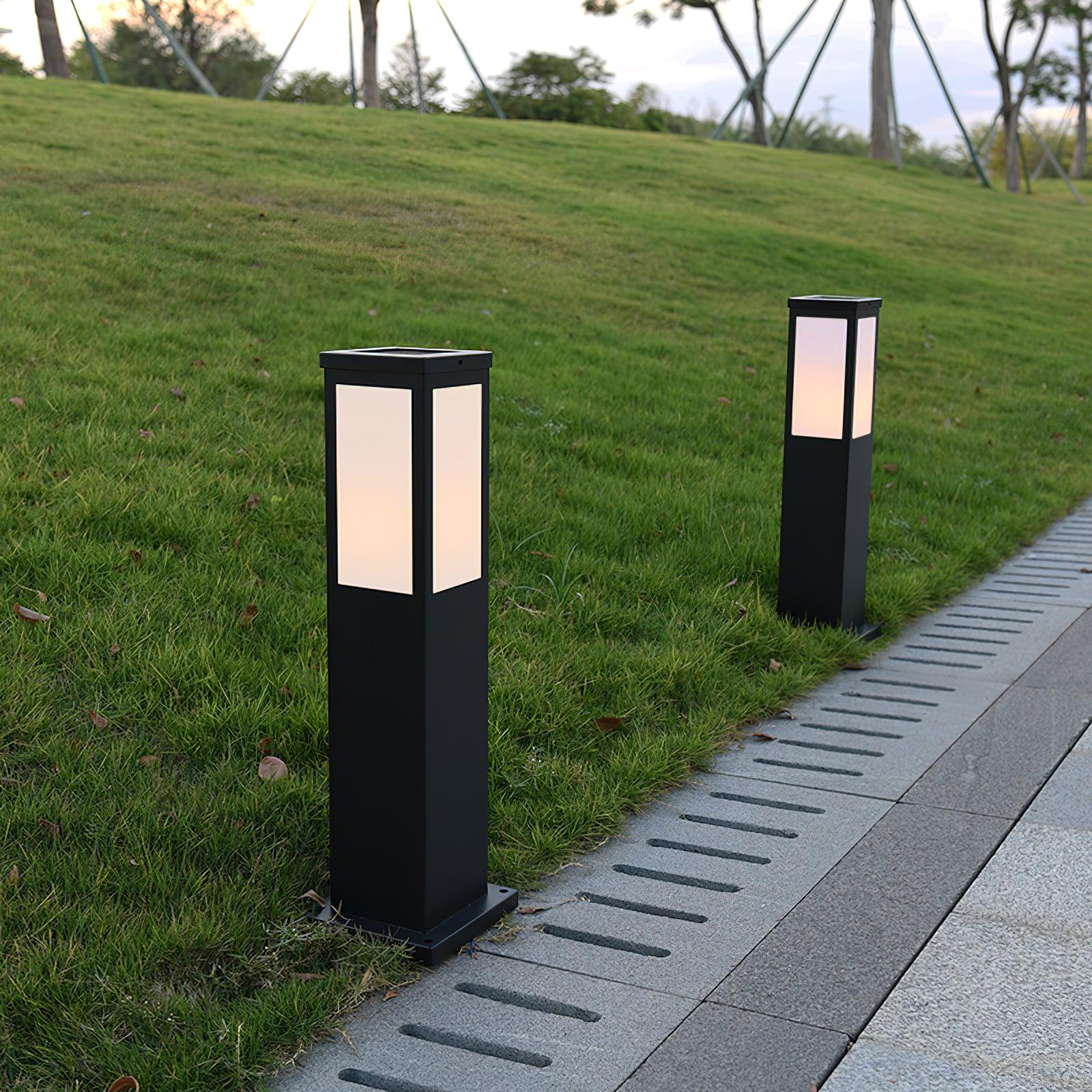 Kuzco Bollard Outdoor Light Dia 5.5″ x H 23.6″ / Dia 14cm x H 60cm / Black / Warm Light Outdoor Lighting