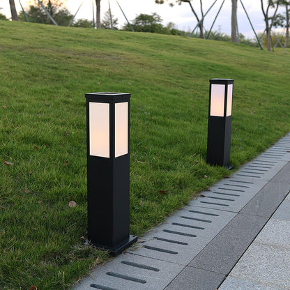 Kuzco Bollard Outdoor Light Dia 5.5″ x H 23.6″ / Dia 14cm x H 60cm / Black / Warm Light Outdoor Lighting