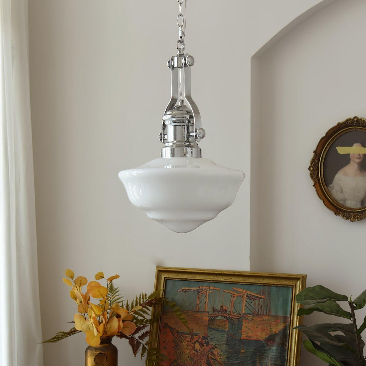 Lavagna Schoolhouse Pendant Light Dia 11.8″ x H 19.3″ / Dia 30cm x H 43cm / Chrome & White Pendant light