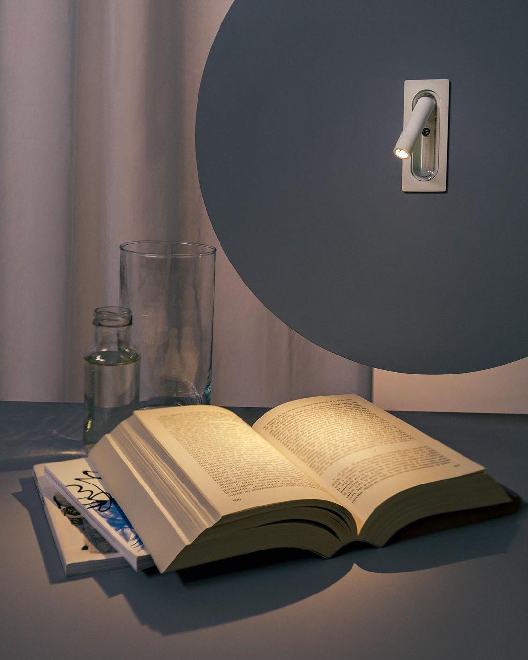OmniLux Reading Lamp Wall lamp