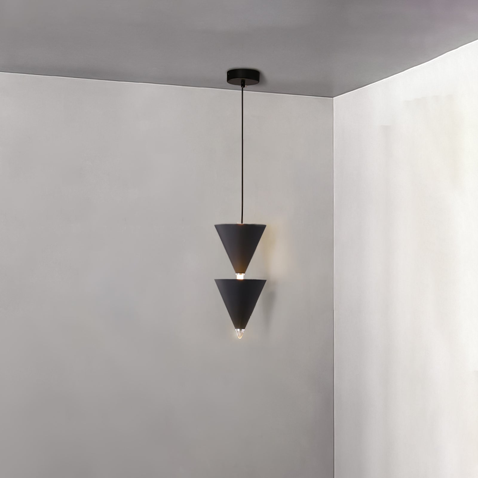Legato Pendant Light 2 heads ? 6.7″ x H 13.8″ / 17cm x H 35 cm / Black / Warm Light Pendant light