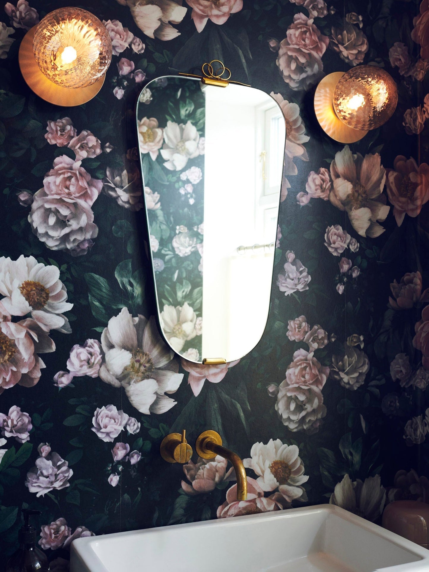 Lunara Wall Lamp Wall lamp