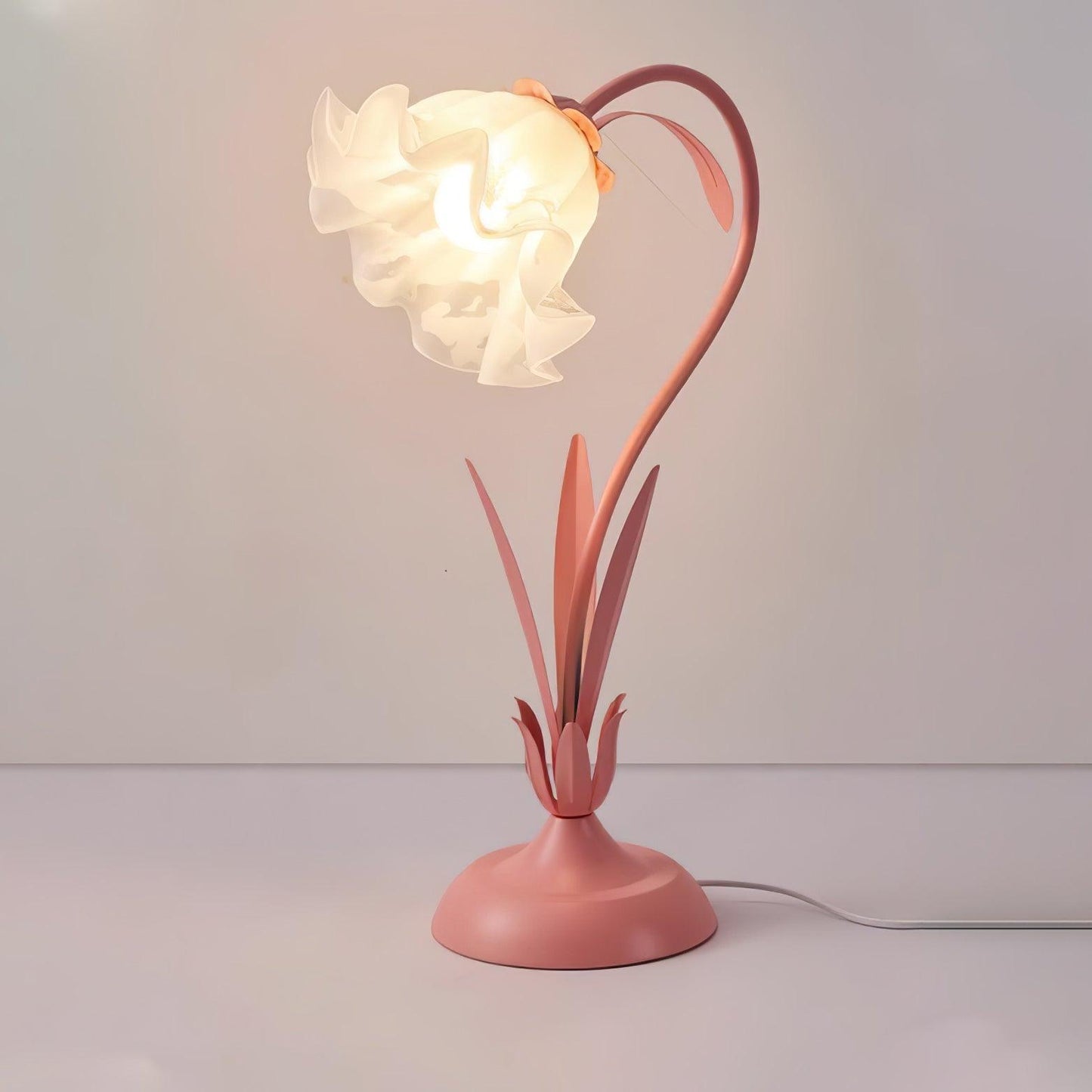 Lily of the Valley Table Lamp ? 11.8″ x H 19.7″ / Dia 30cm x H 50cm / Pink & White / US Plug Table lamp