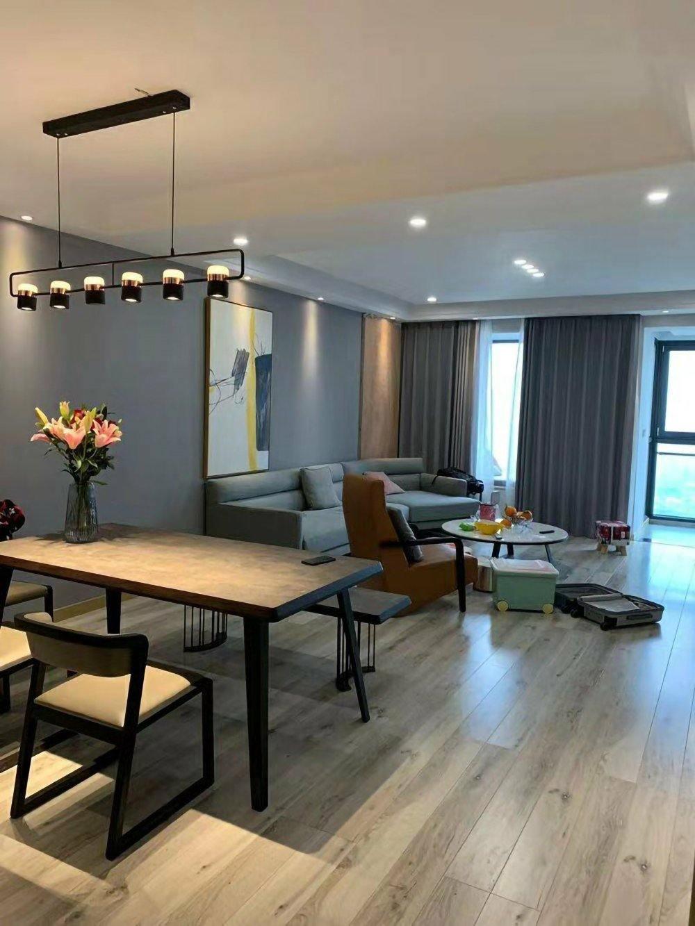 Adjustable Glass Pendant Light Pendant light