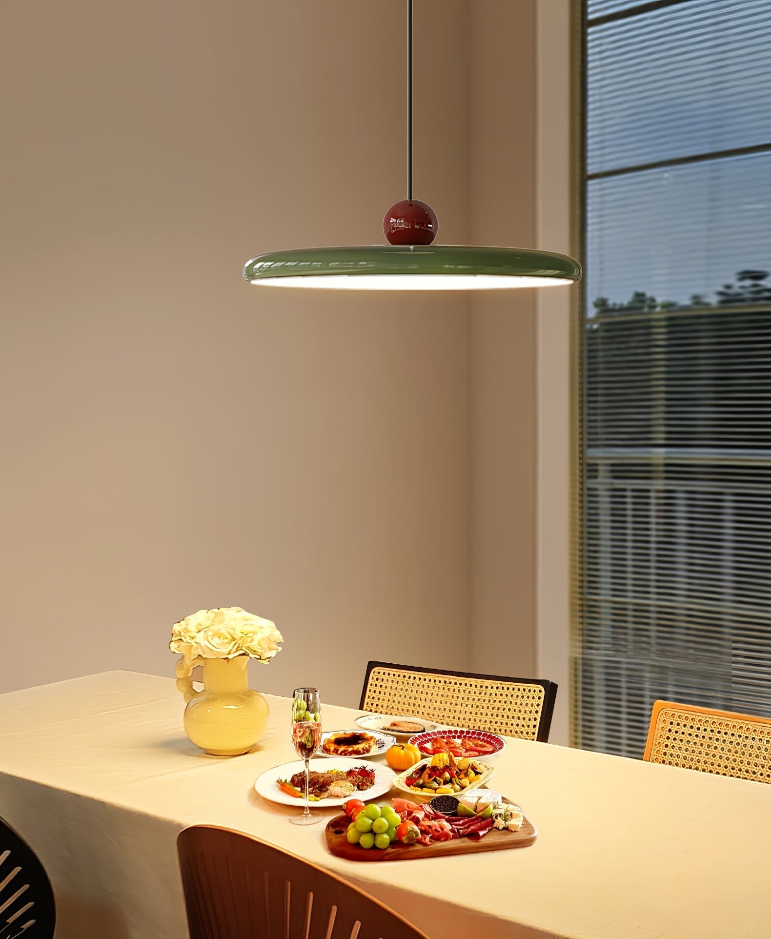 Lola Swing Pendant Lamp 1001 pendant Lamp