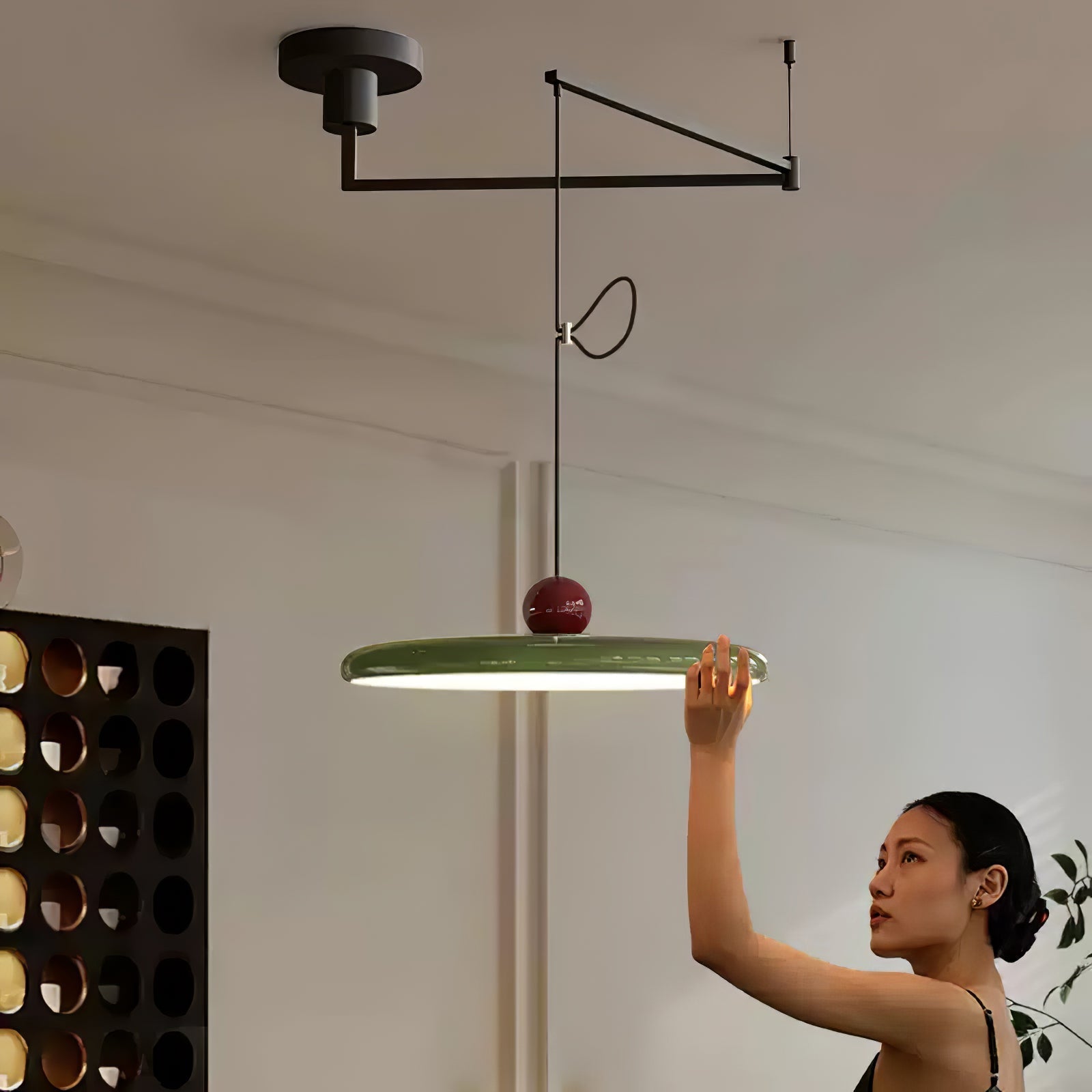 Lola Swing Pendant Lamp 1001 pendant Lamp