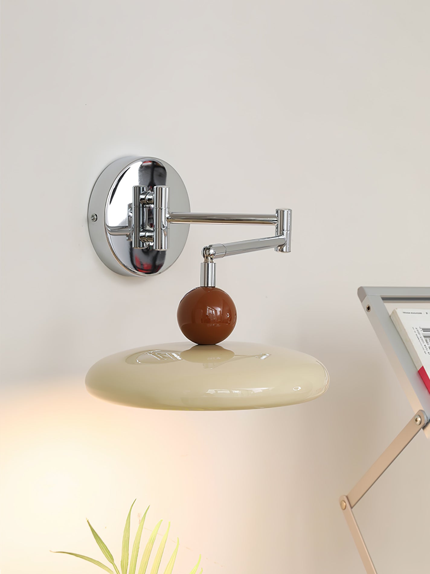 Lola Swing Arm Wall Lamp Wall lamp