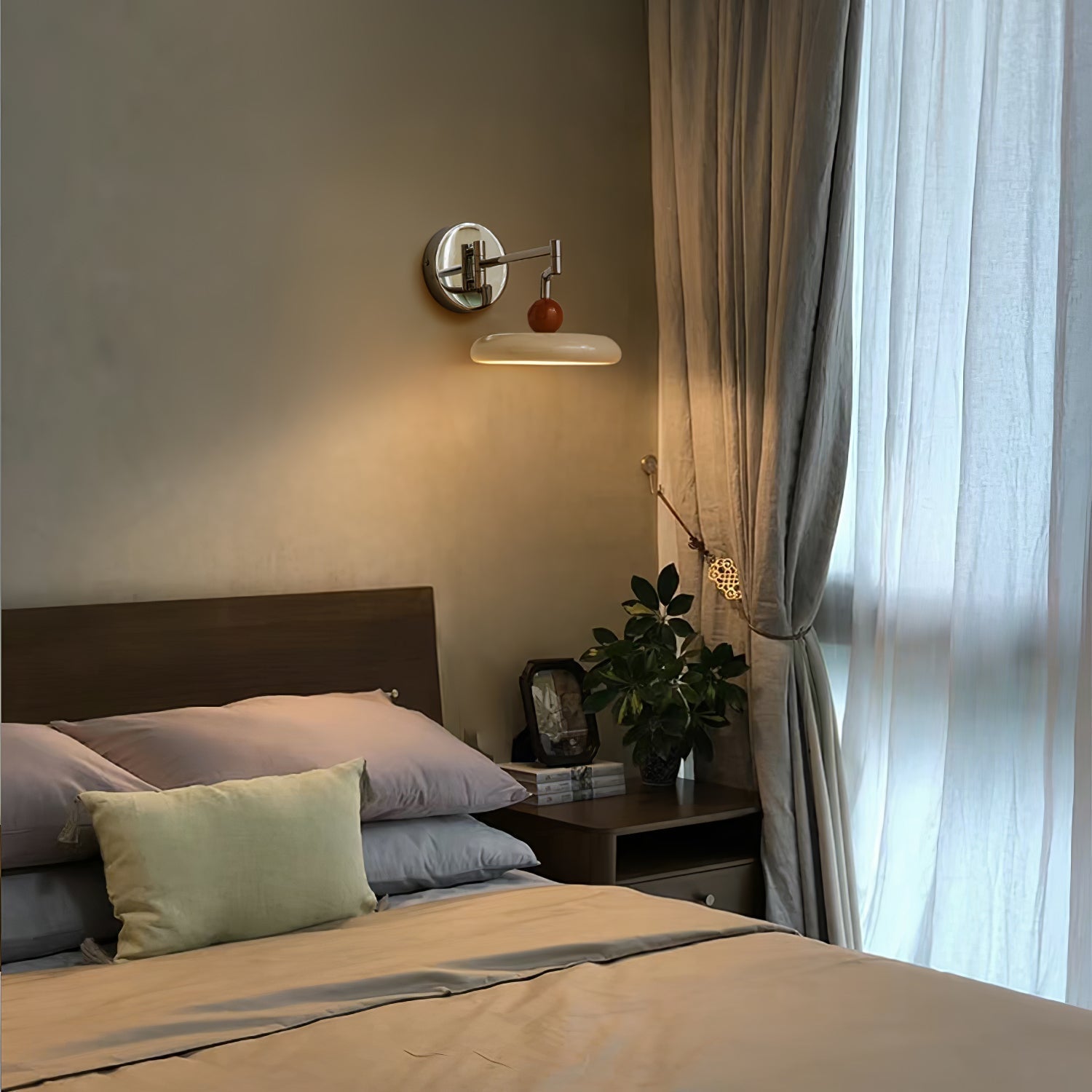 Lola Swing Arm Wall Lamp Wall lamp