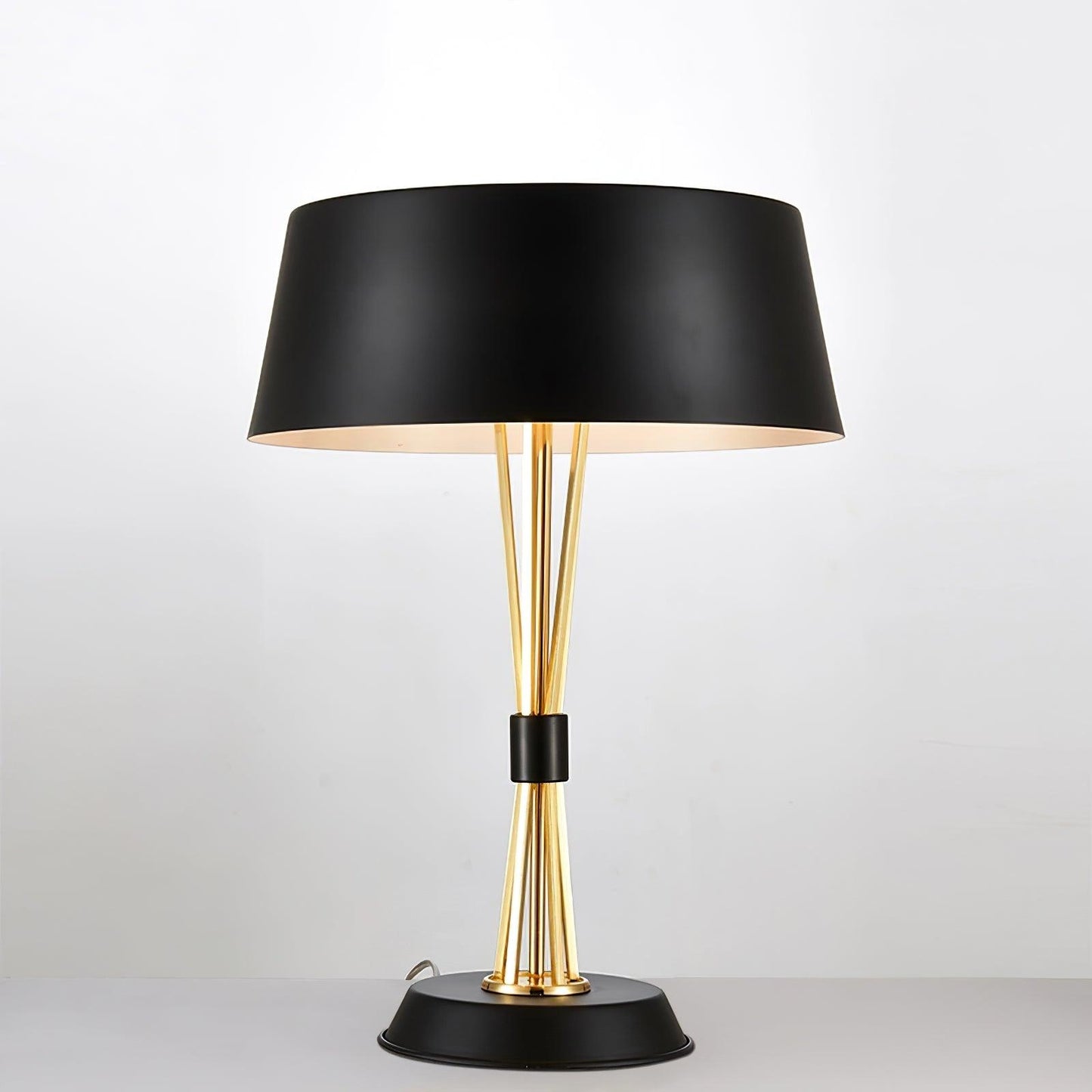 Lowrider Table Lamp Dia 13.7″ x H 18.8″ / Dia 35cm x H 48cm / Black / US plug Table lamp