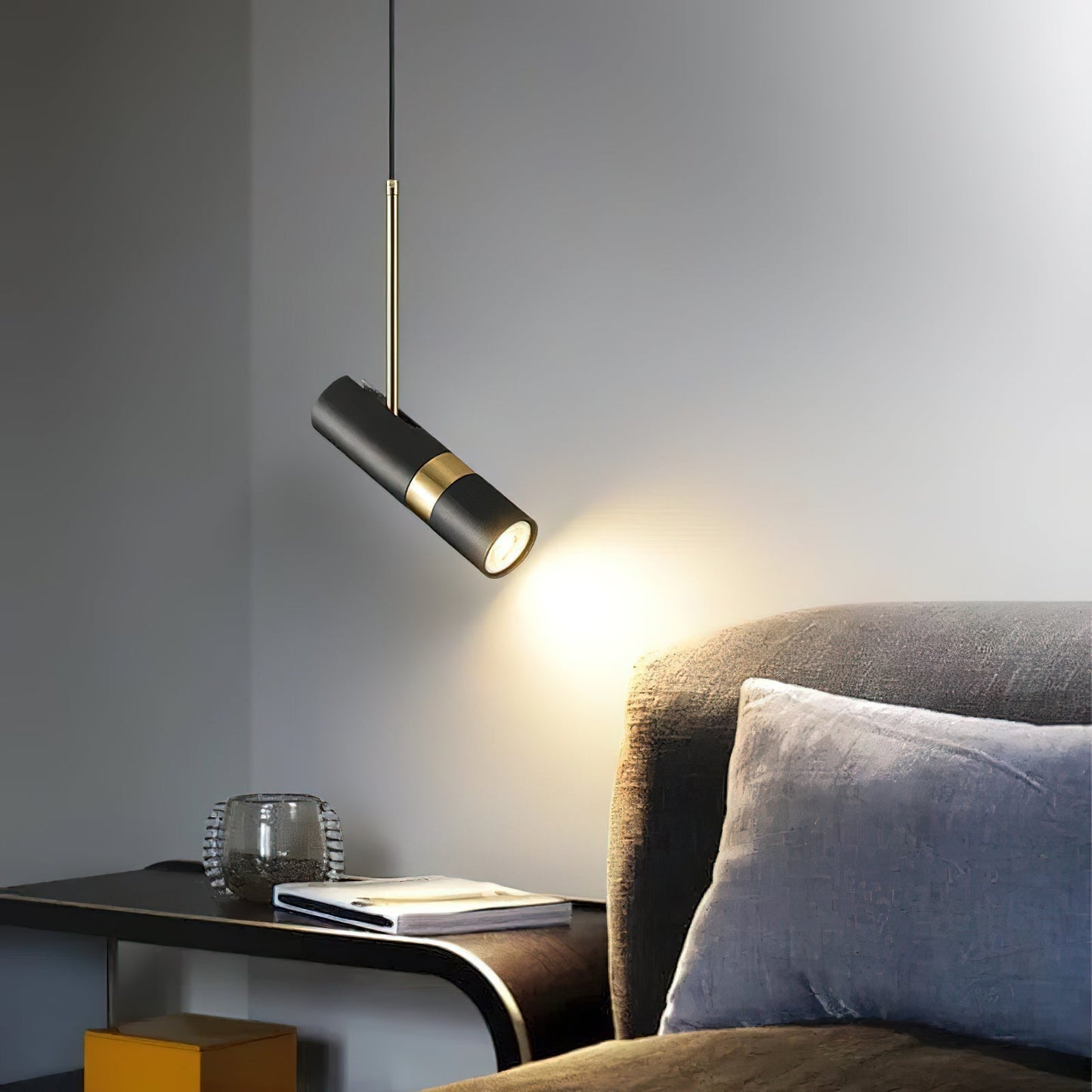 Lukas Pendant Light Dia 2.4″ x H 7.9″ / Dia 6cm x H 20cm / Black & Gold Pendant light