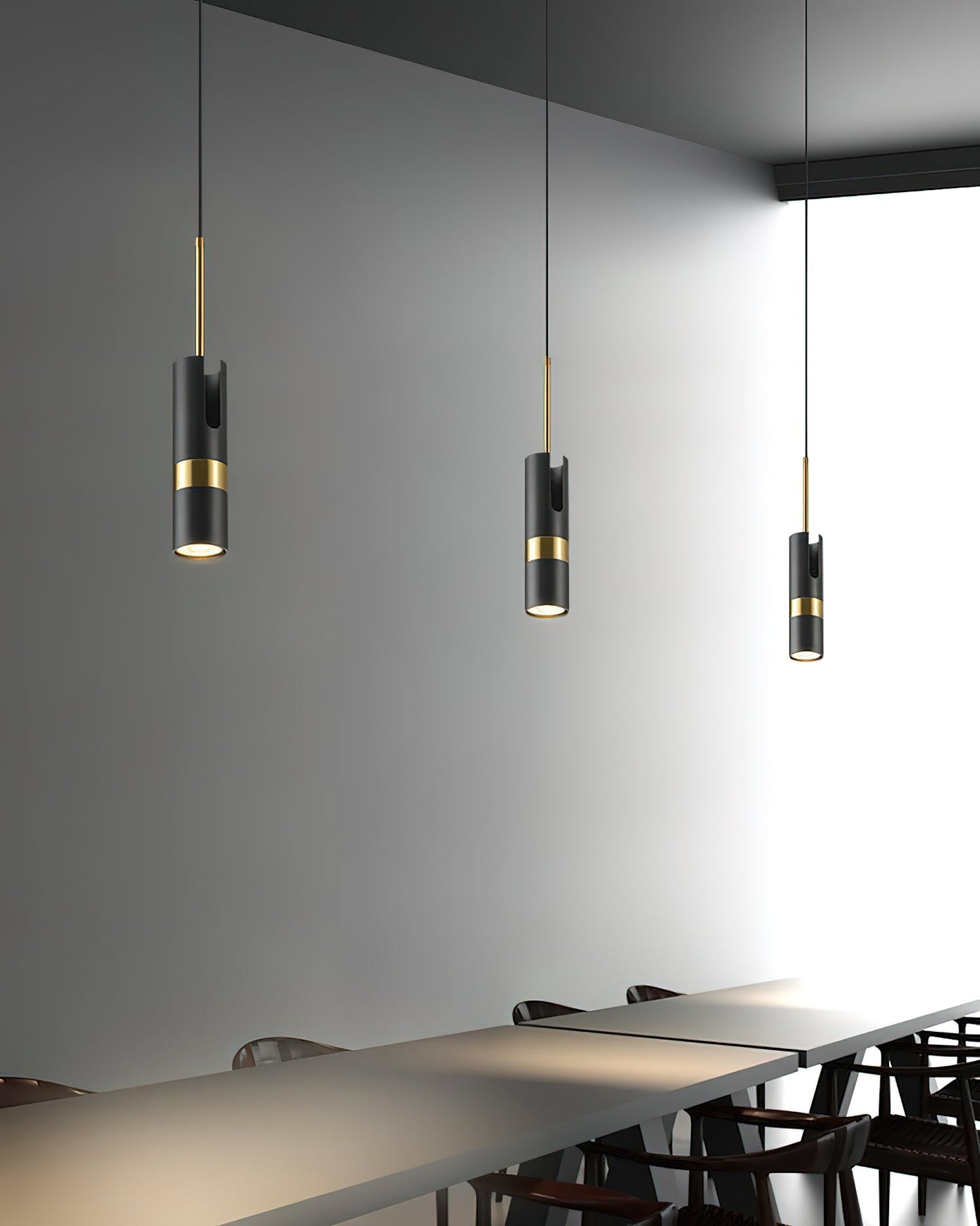 Lukas Pendant Light Dia 2.4″ x H 7.9″ / Dia 6cm x H 20cm / Black & Gold Pendant light