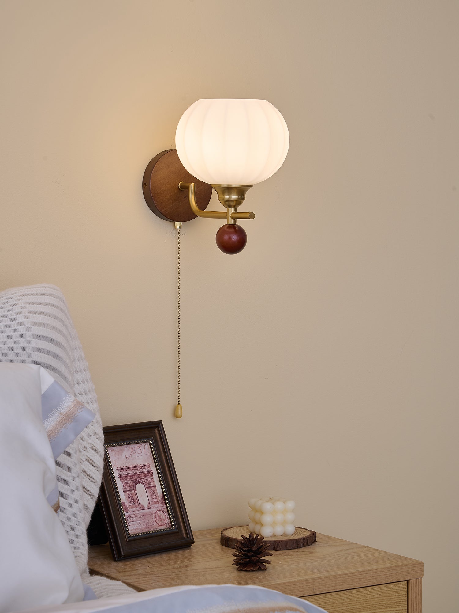 Lumea Crest Wall Lamp 1001 Wall lamp