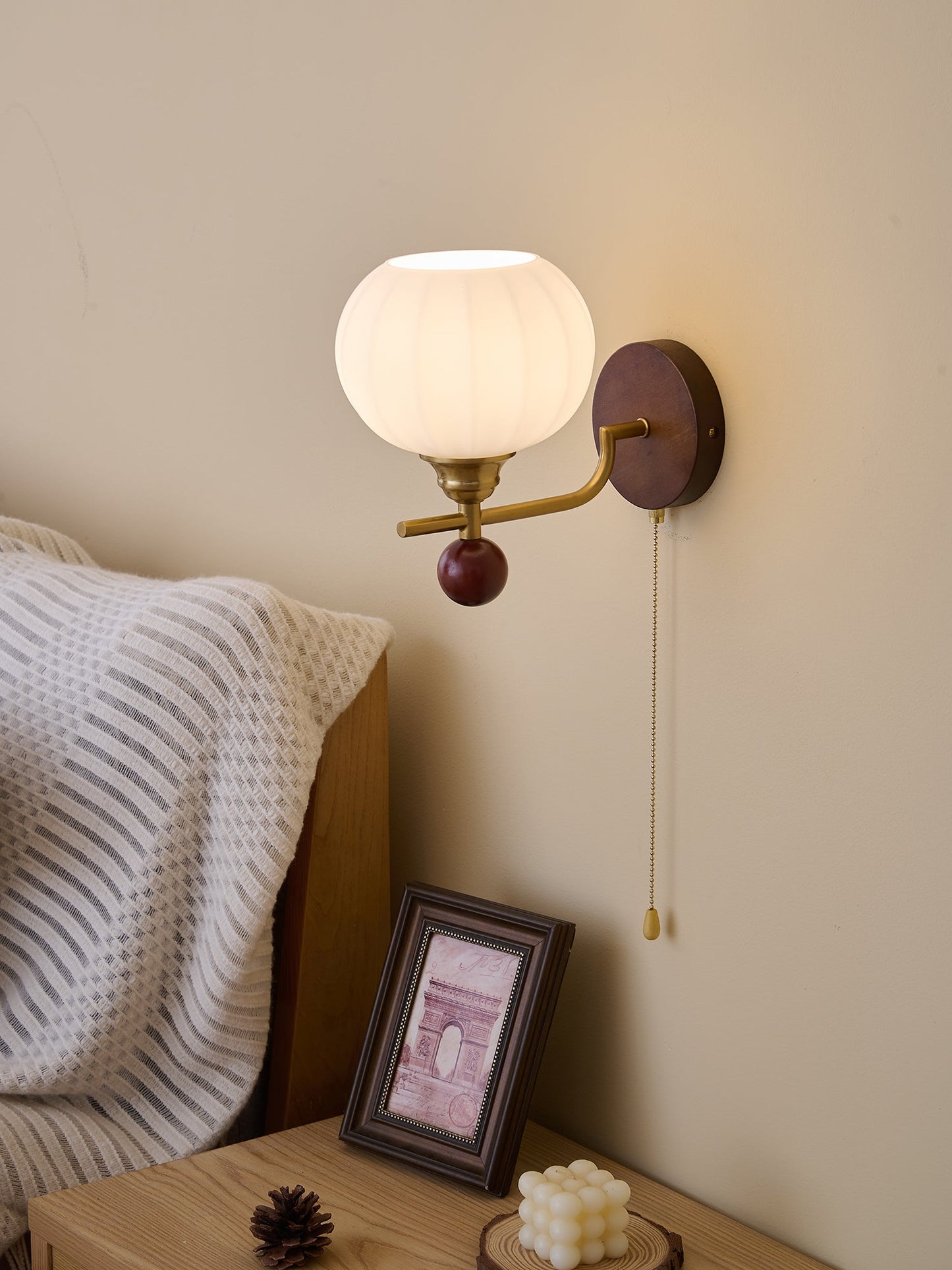 Lumea Crest Wall Lamp 1001 Wall lamp