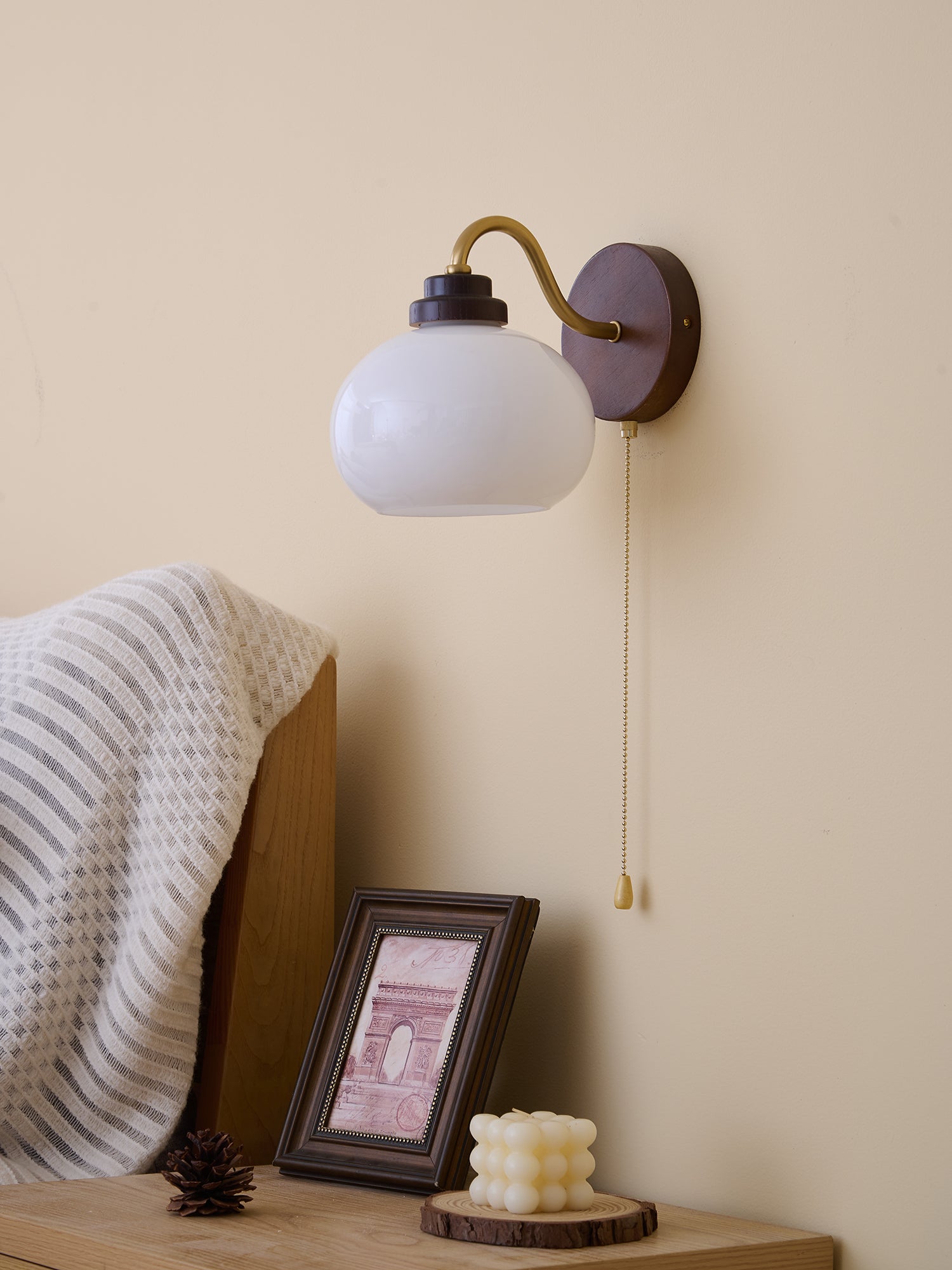 Lumea Crest Wall Lamp 1001 Wall lamp