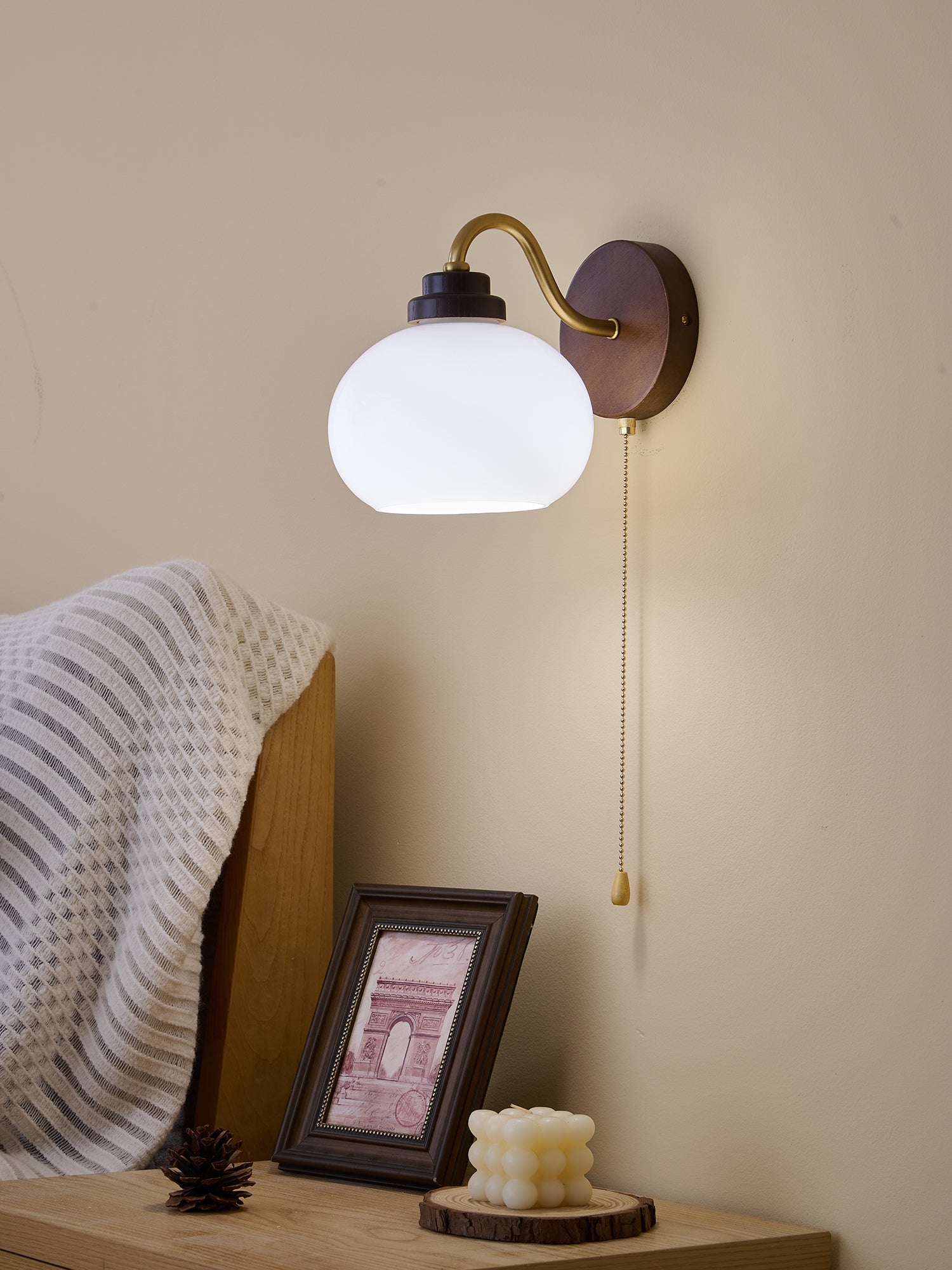 Lumea Crest Wall Lamp 1001 Wall lamp