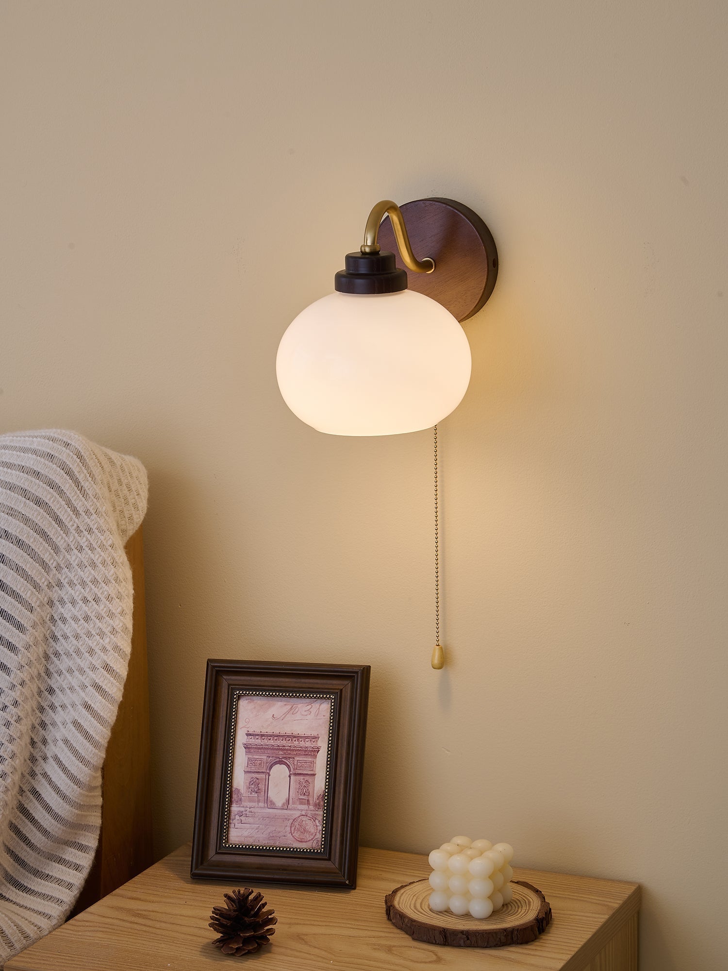Lumea Crest Wall Lamp 1001 Wall lamp