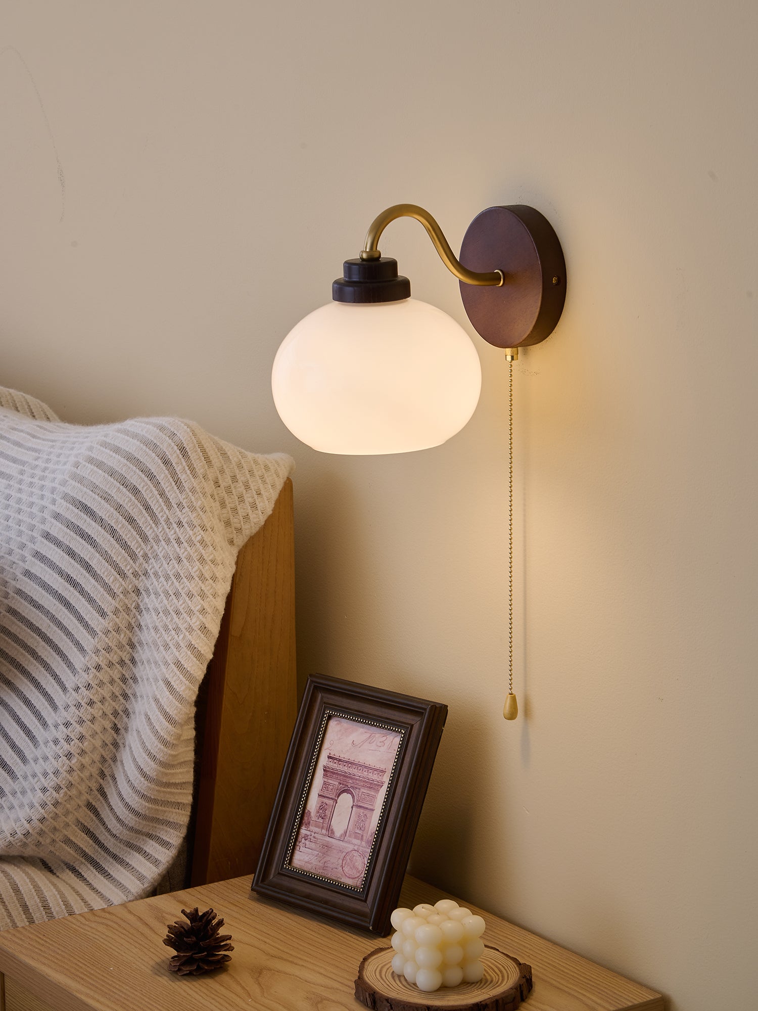 Lumea Crest Wall Lamp 1001 Wall lamp