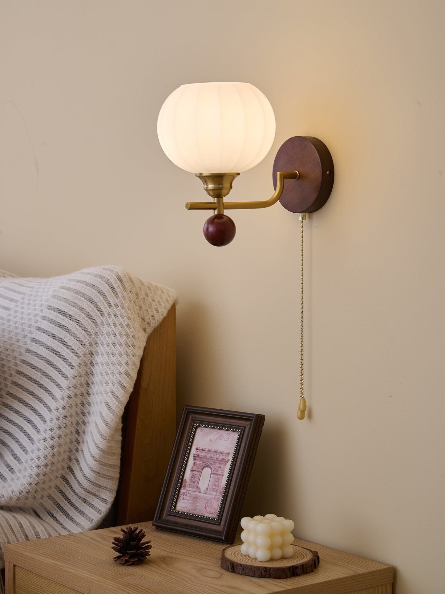 Lumea Crest Wall Lamp 1001 Wall lamp