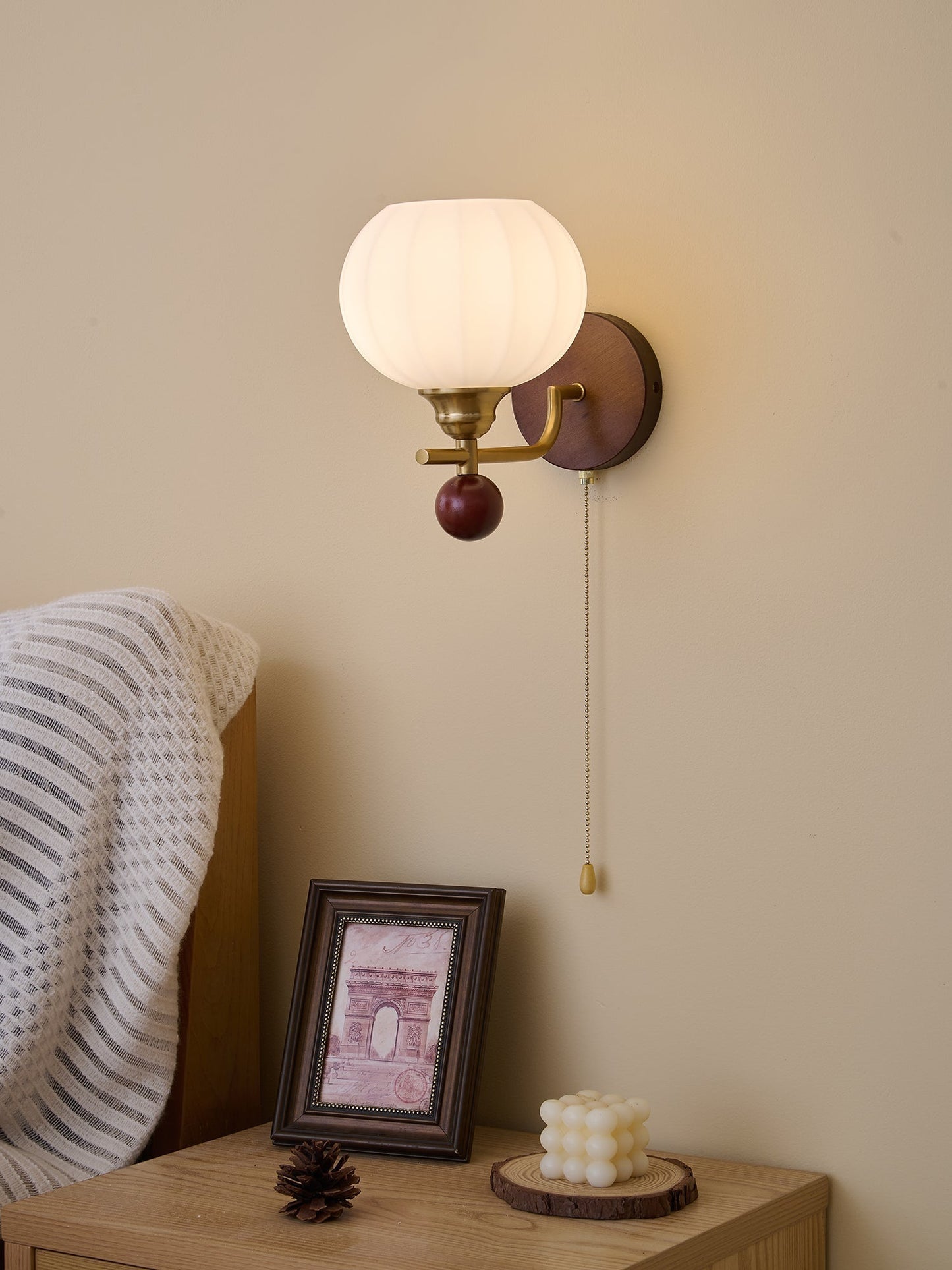 Lumea Crest Wall Lamp 1001 Wall lamp