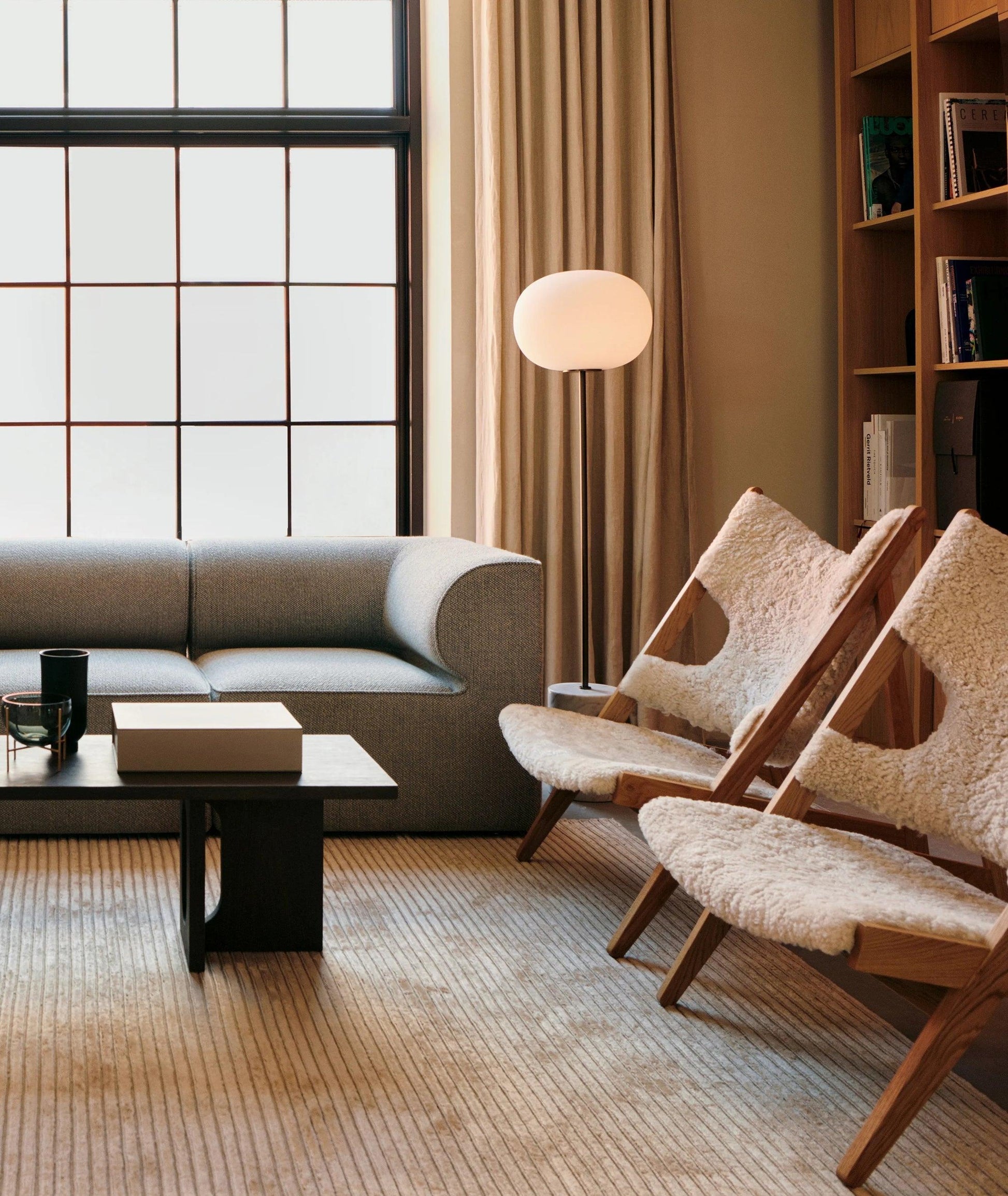 Lumina Pillar Orb Floor Lamp Floor lamp