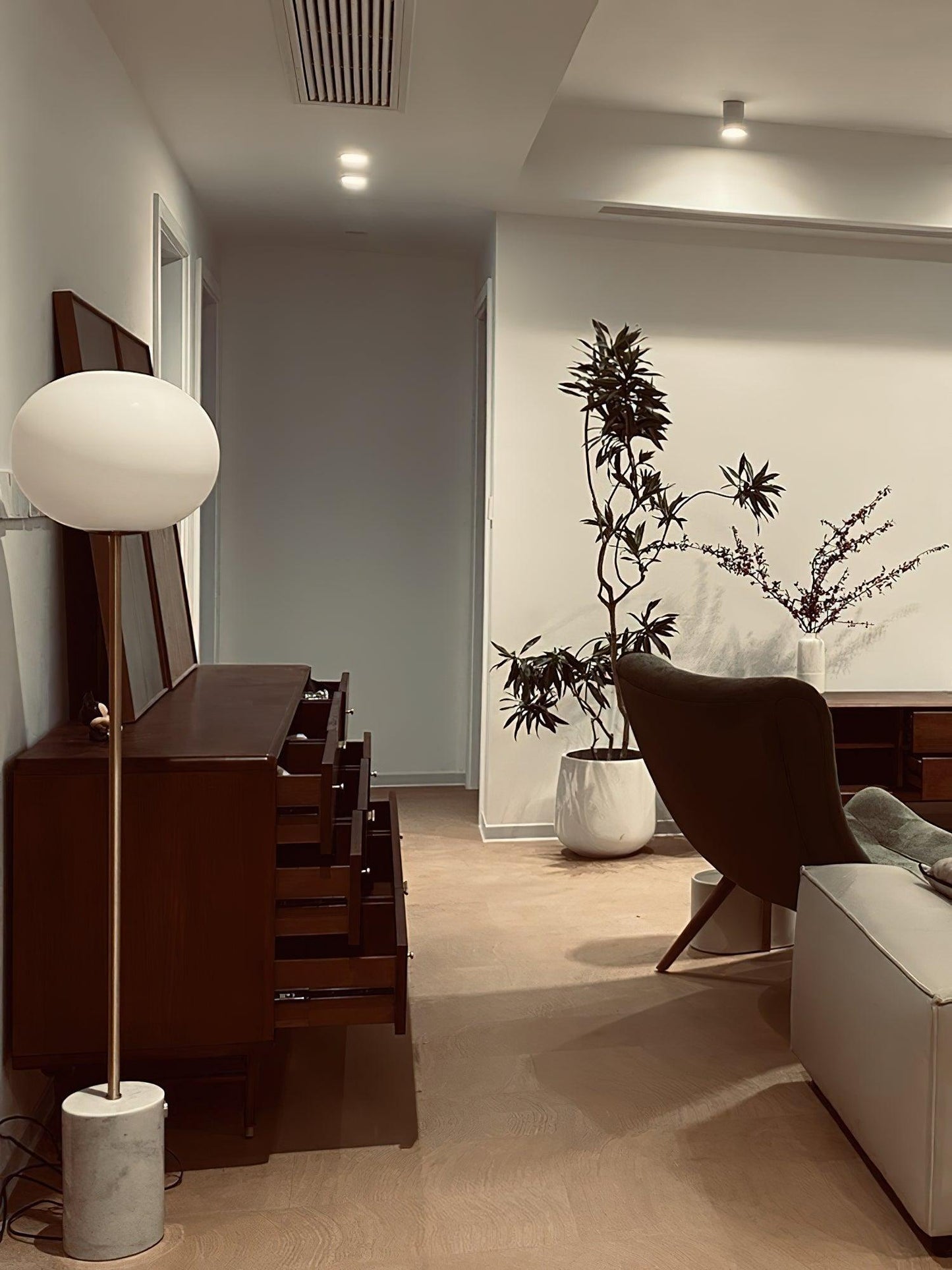 Lumina Pillar Orb Floor Lamp Floor lamp