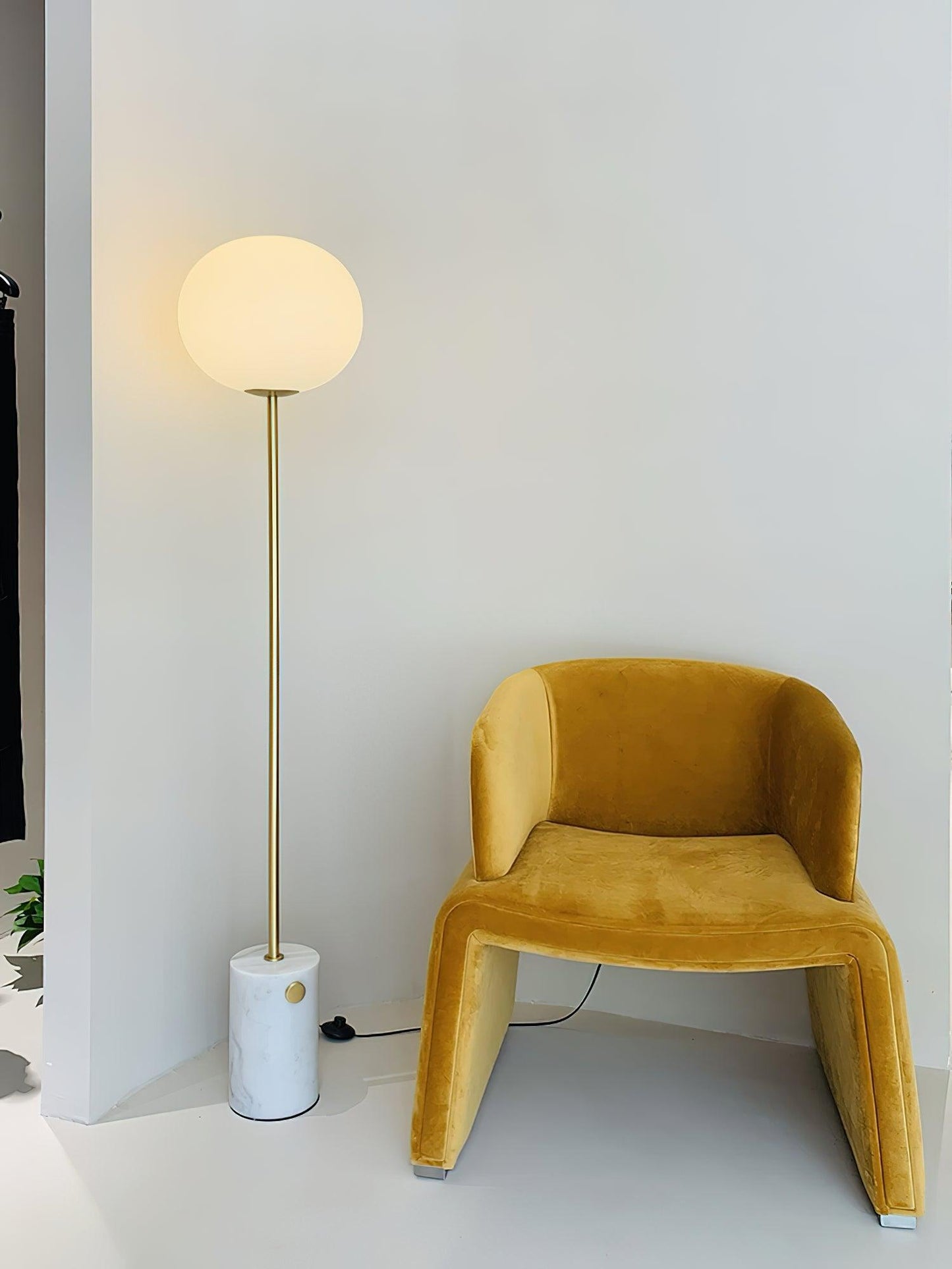 Lumina Pillar Orb Floor Lamp Floor lamp